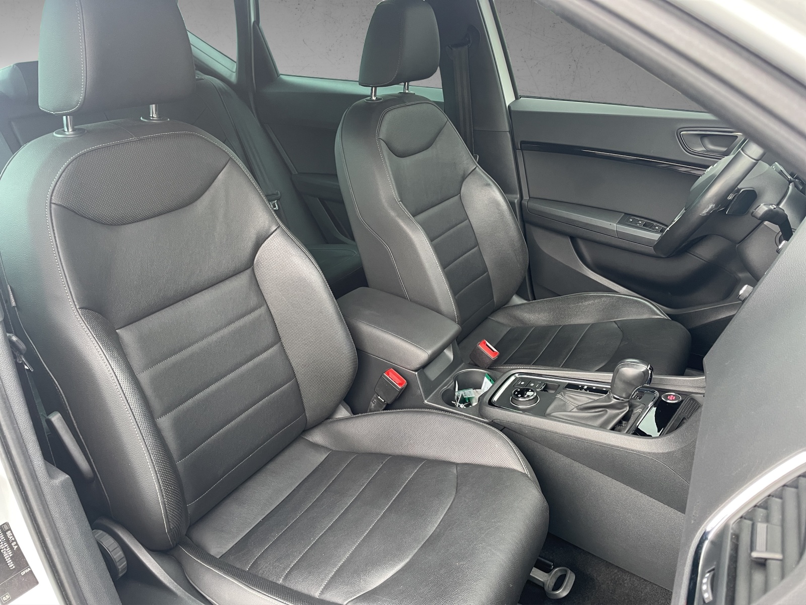 SEAT Ateca Xcellence 2.0TDI 190PS 4x4-image-8