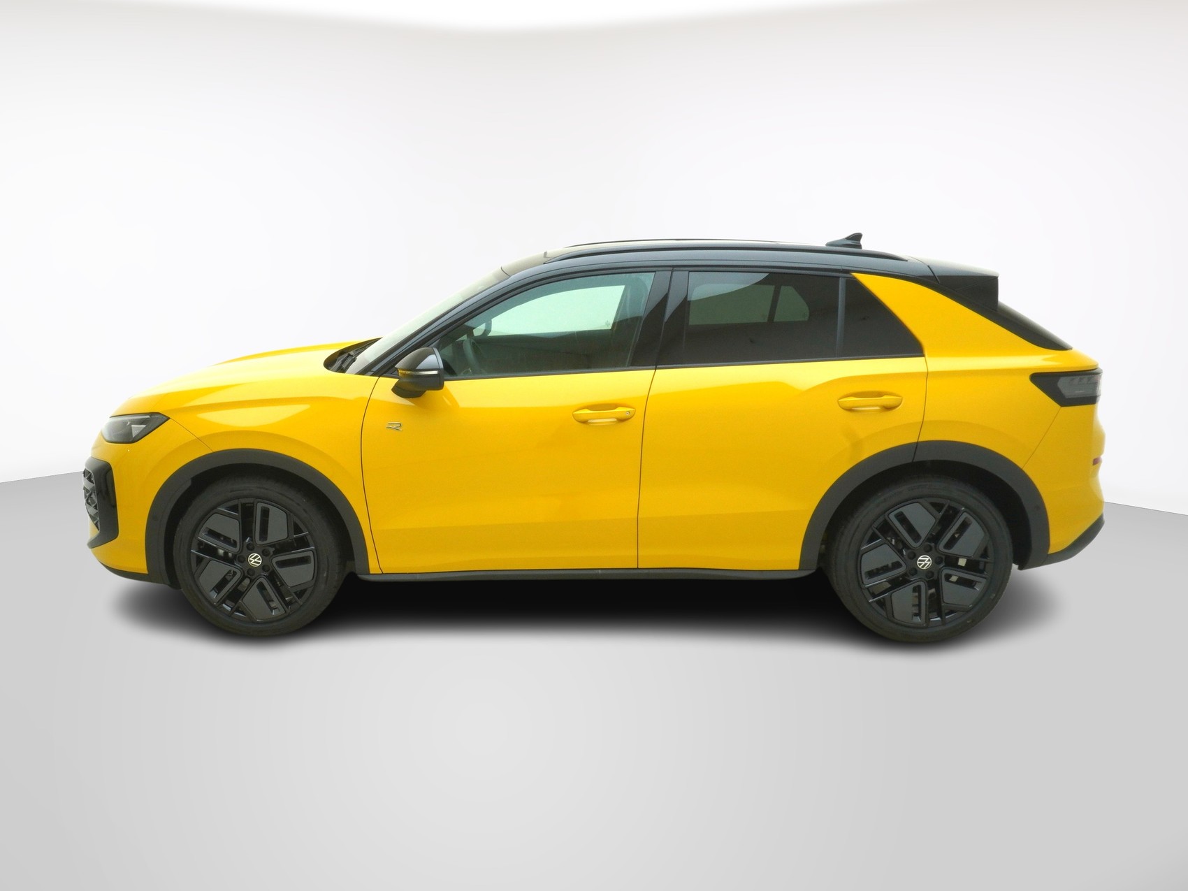 VW T-Roc 1.5 eTSI R-Line DSG-image-1