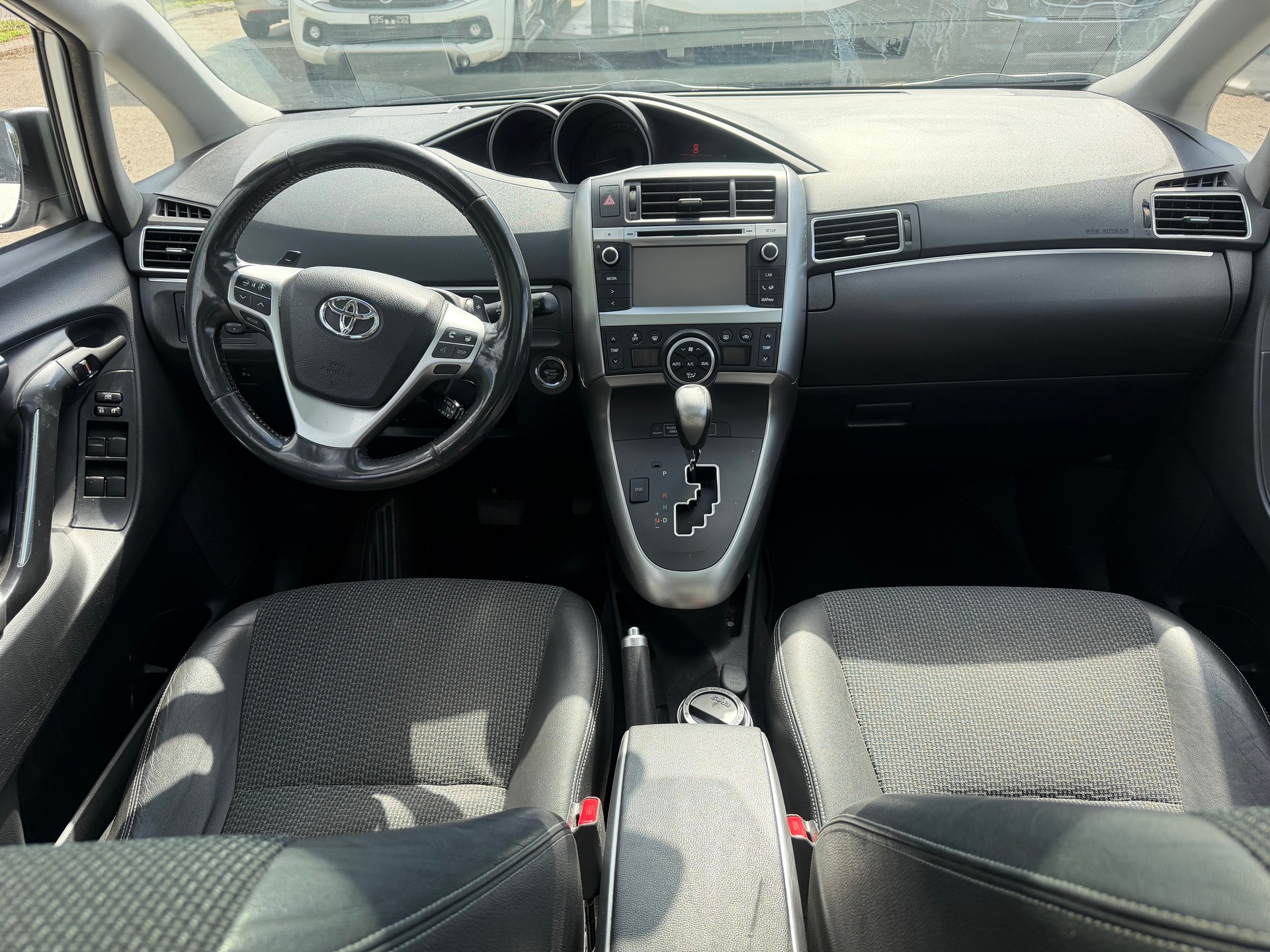 TOYOTA Verso 1.8 Luna Multidrive S-image-11