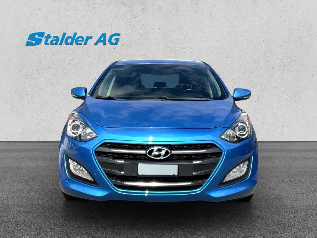 HYUNDAI i30 1.6 GDi Amplia-image-1