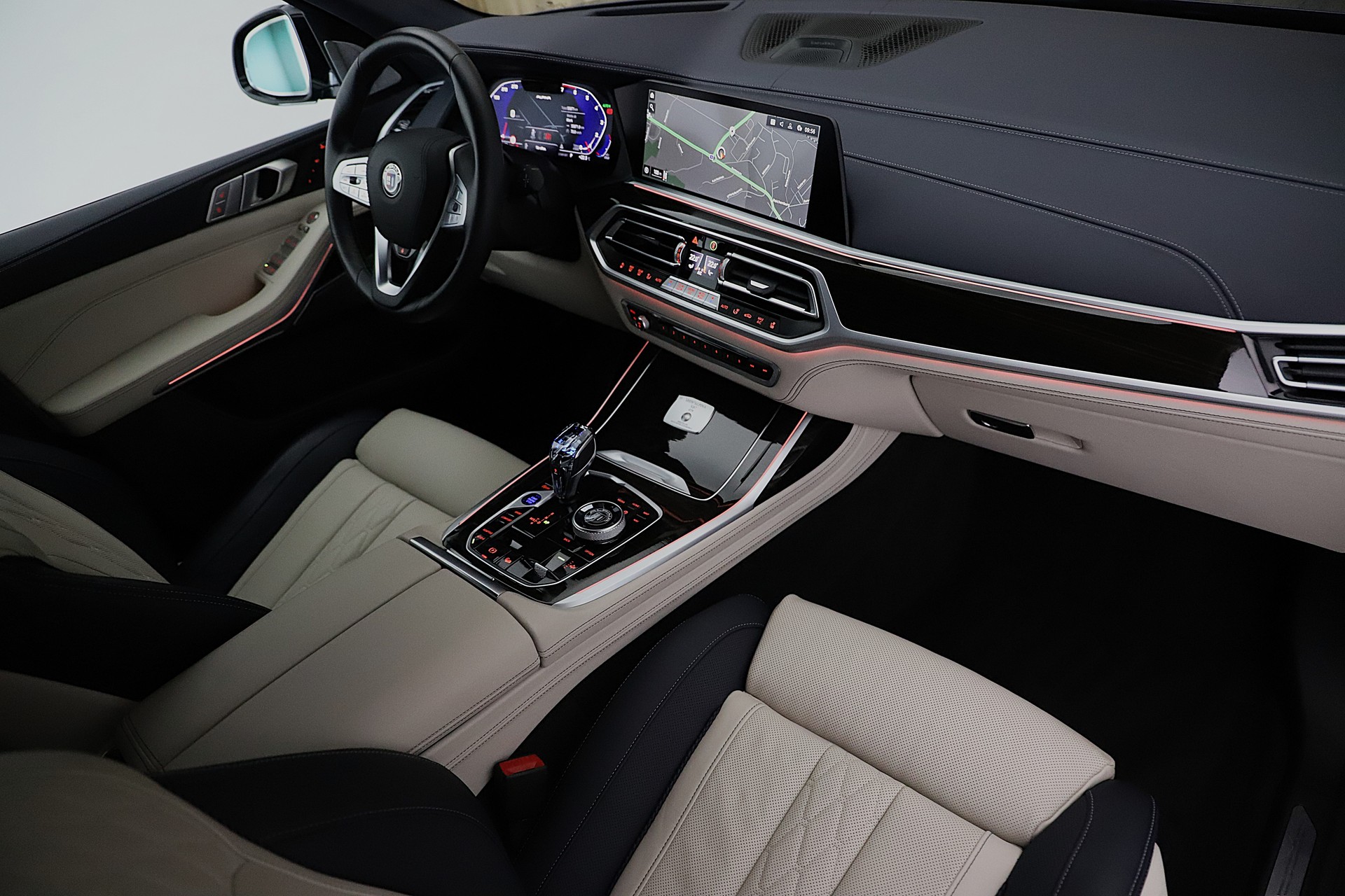 BMW-ALPINA XB 7 Allrad-image-6