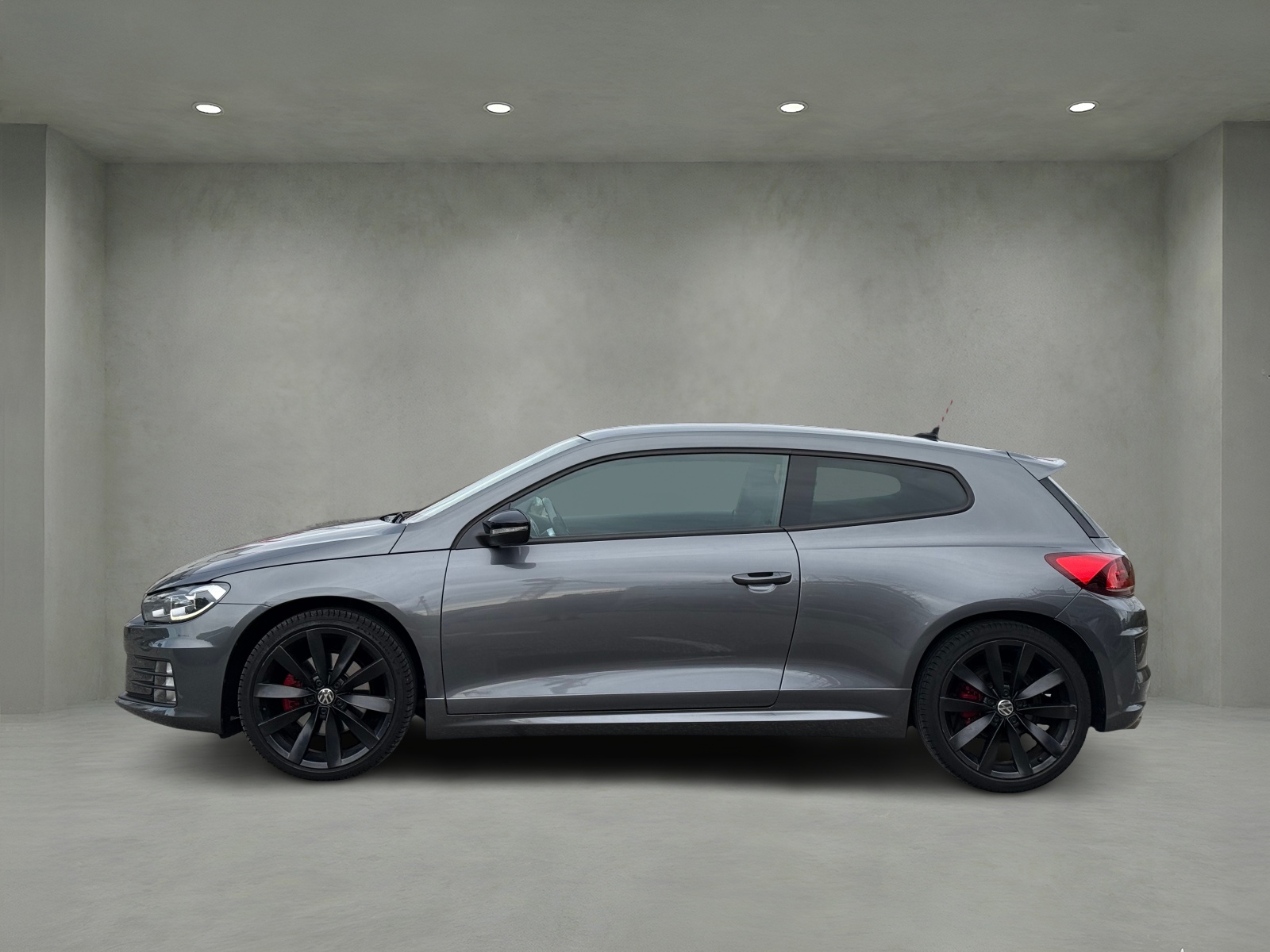 VW Scirocco 2.0 TSI BMT GTS-image-1