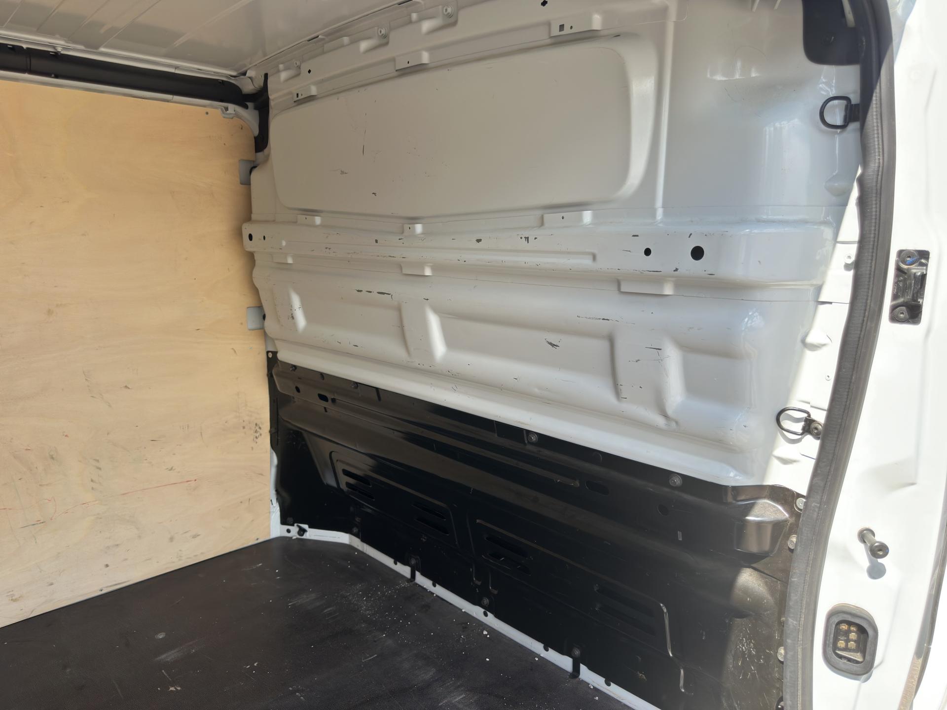 RENAULT Trafic 2.0 Blue dCi 130 Advance L2H1 EN-image-26