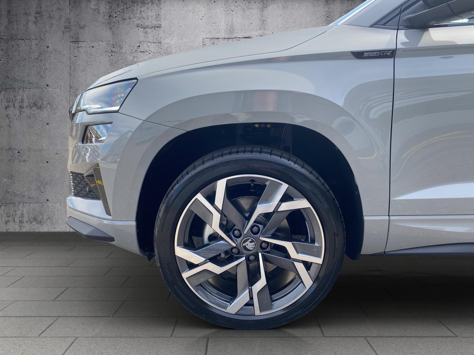 SKODA Karoq 2.0 TSI SportLine 4x4 DSG-image-4