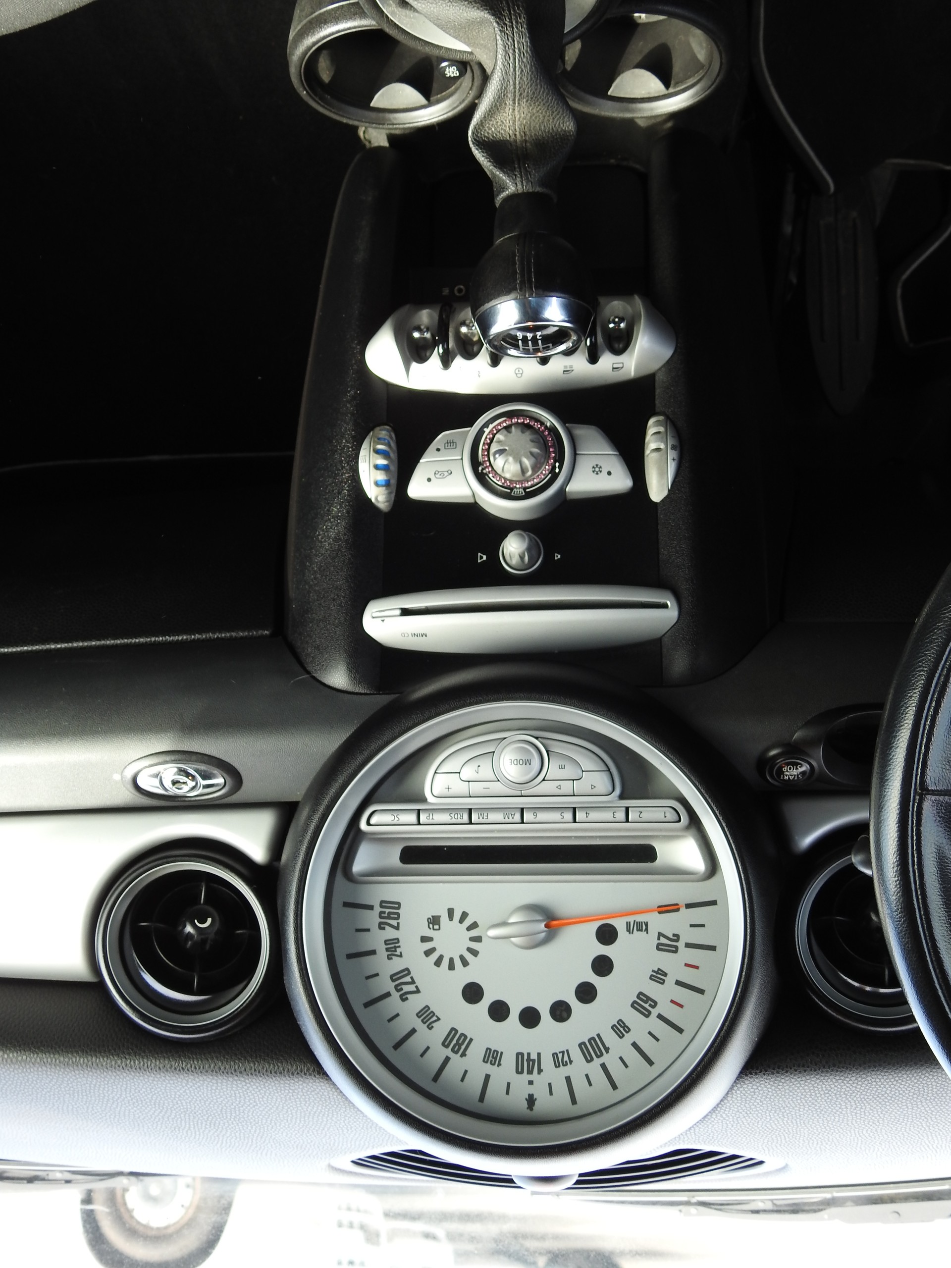 MINI Cooper Cabriolet-image-15
