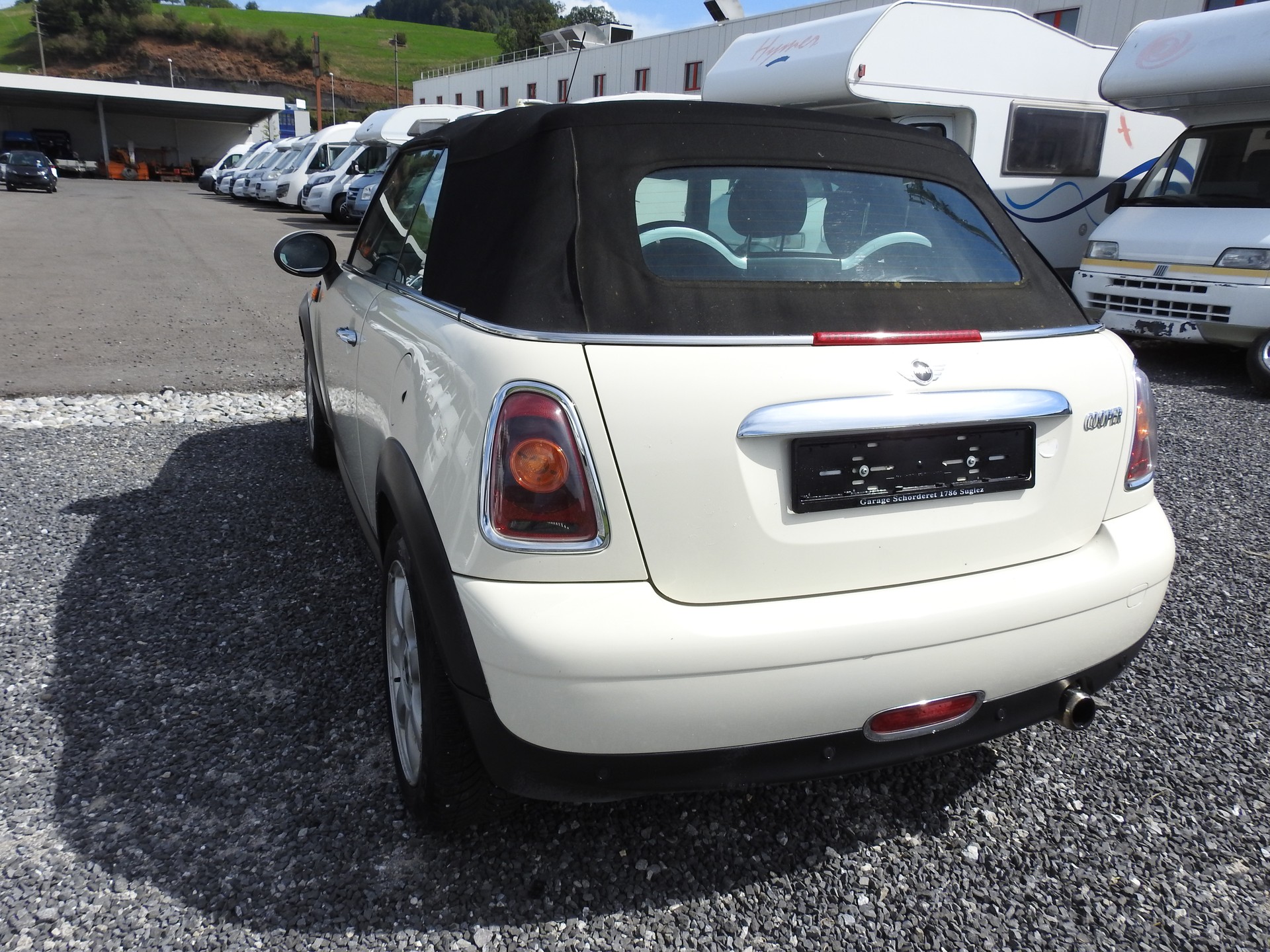 MINI Cooper Cabriolet-image-3