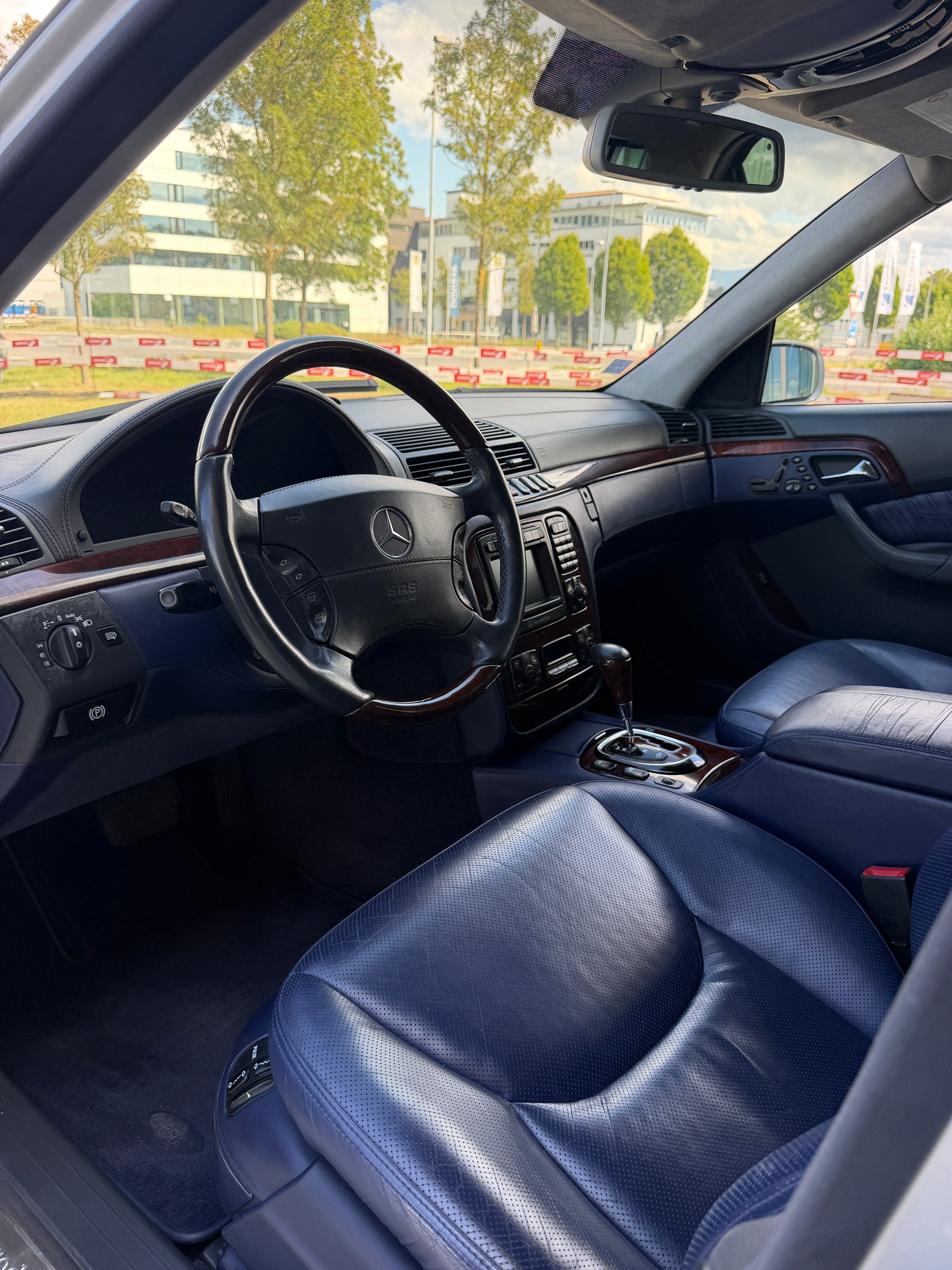 MERCEDES-BENZ S 600 L-image-4