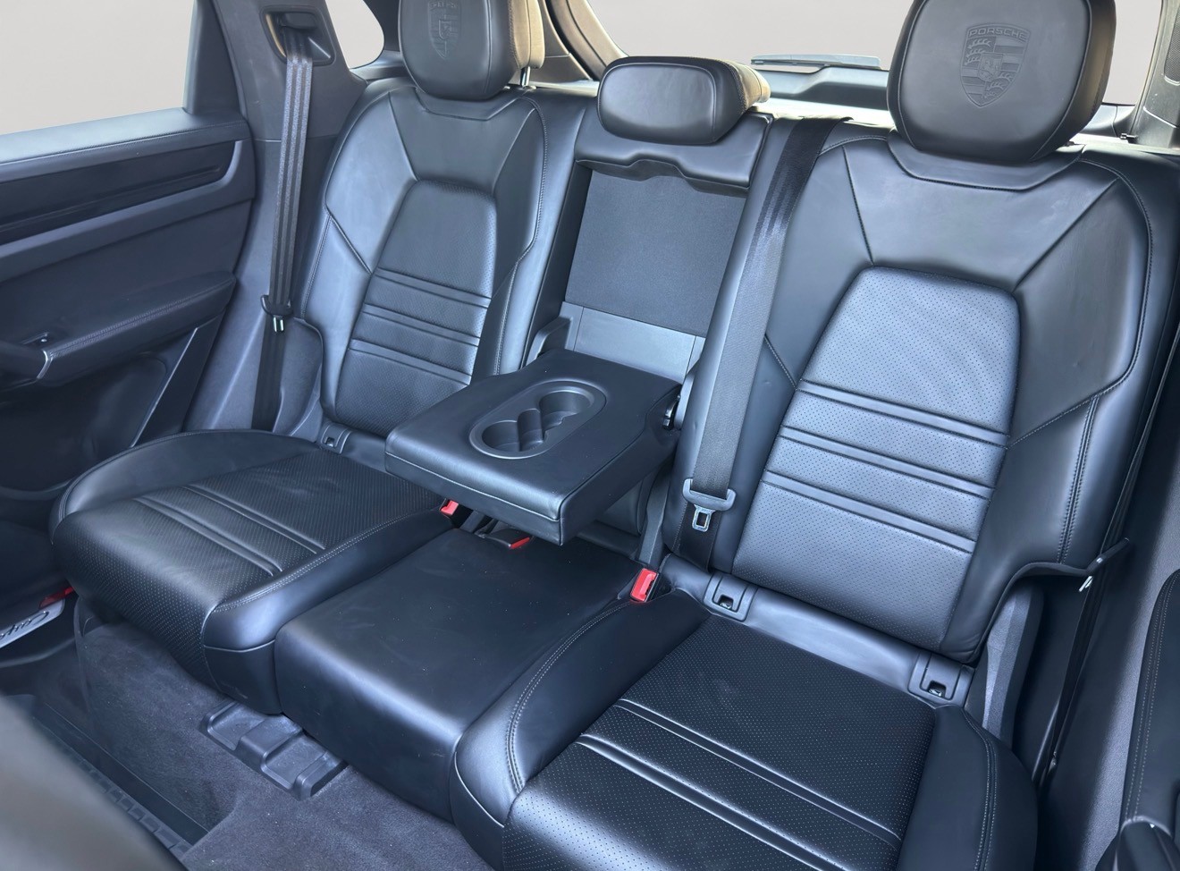 PORSCHE Cayenne 3.0 E-Hybrid - Panorama - Caméra 360-image-3