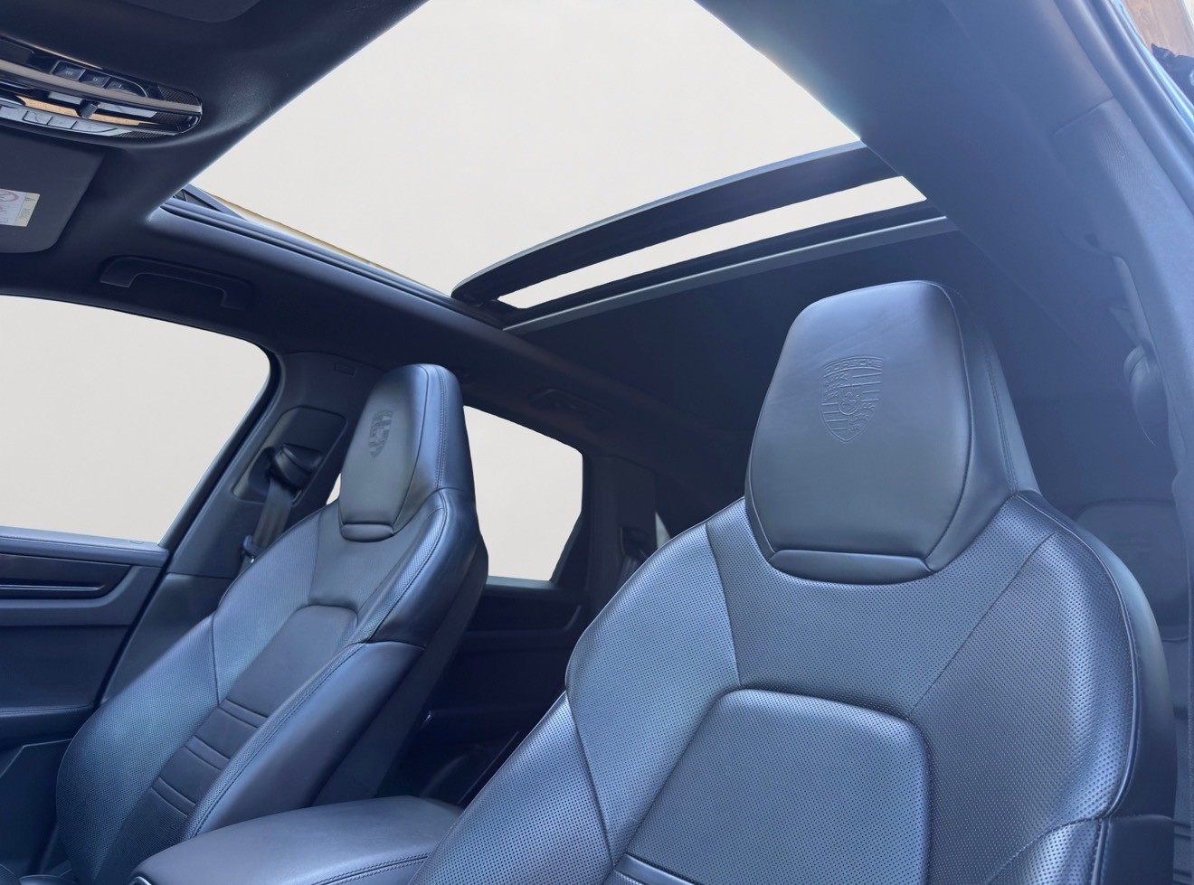 PORSCHE Cayenne 3.0 E-Hybrid - Panorama - Caméra 360-image-7