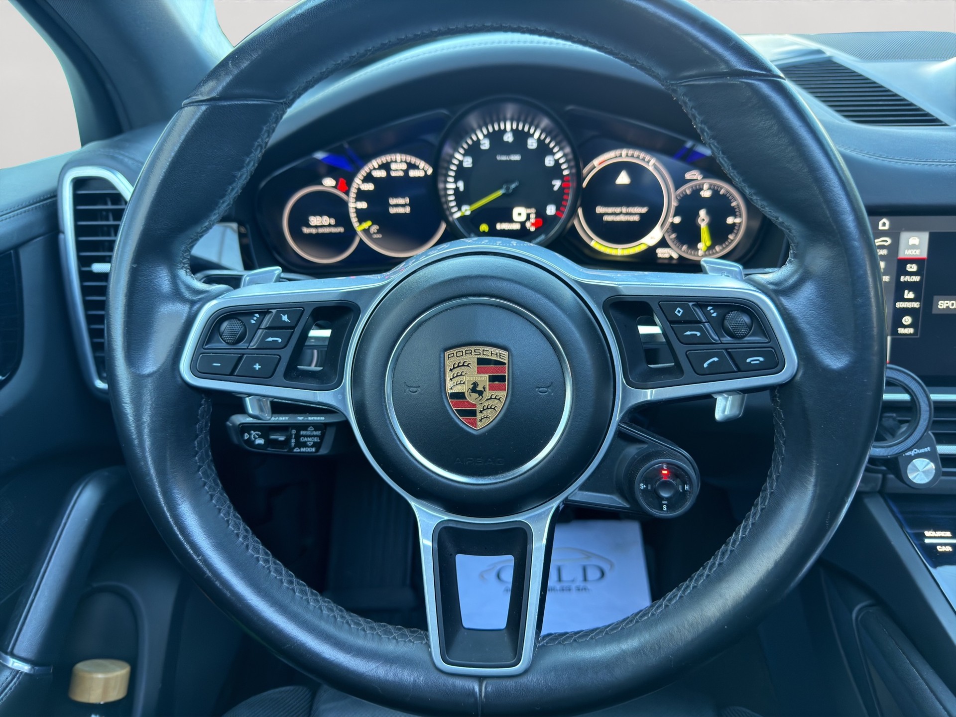 PORSCHE Cayenne 3.0 E-Hybrid - Panorama - Caméra 360-image-5