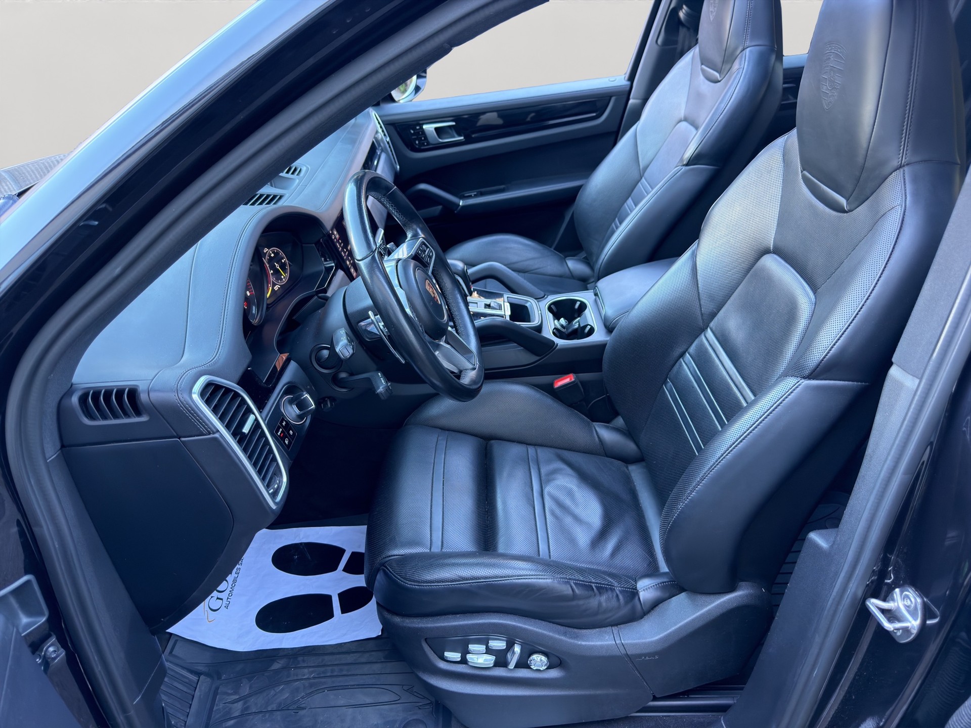 PORSCHE Cayenne 3.0 E-Hybrid - Panorama - Caméra 360-image-4