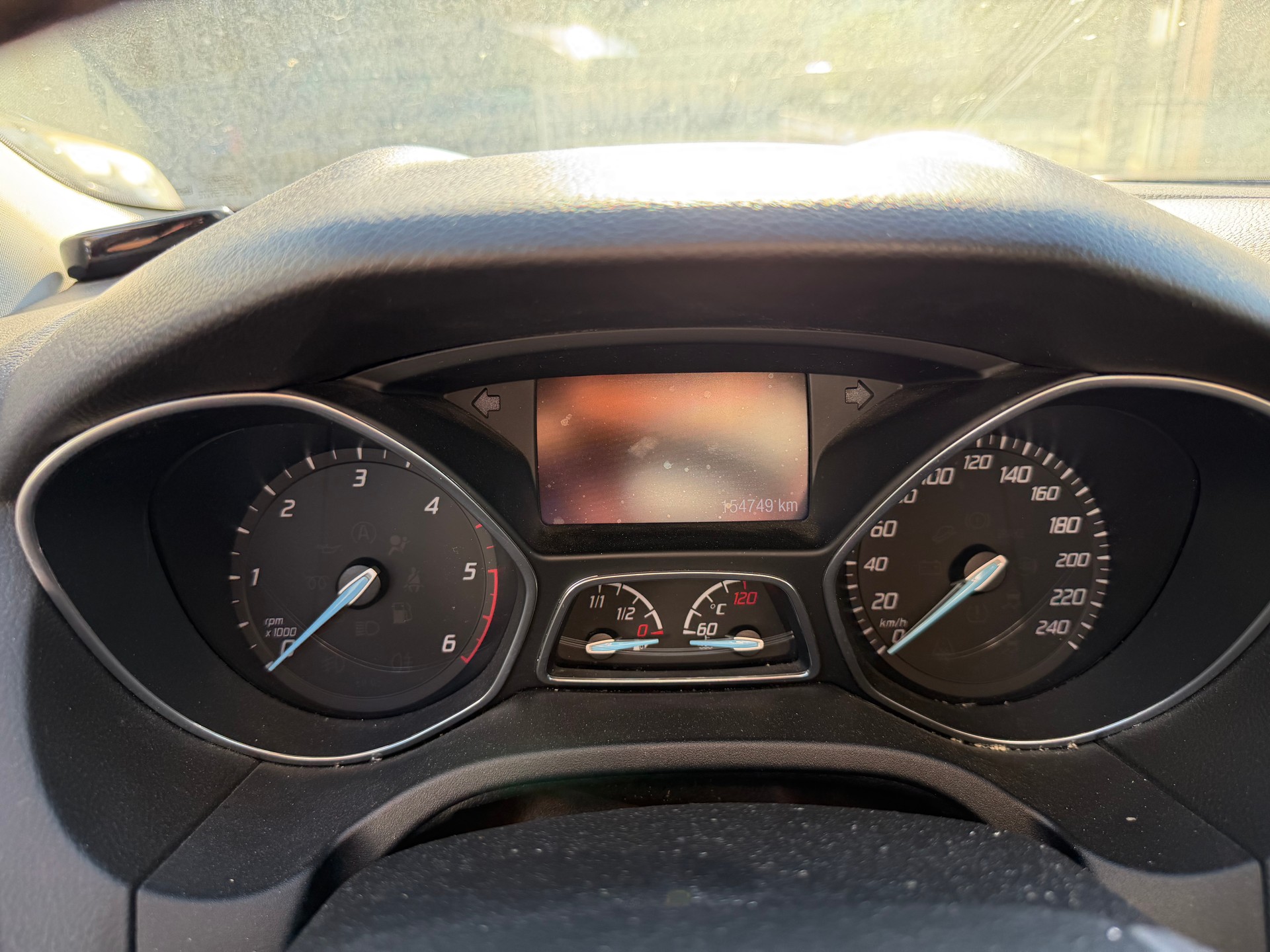 FORD Focus 1.6 TDCi Titanium-image-8