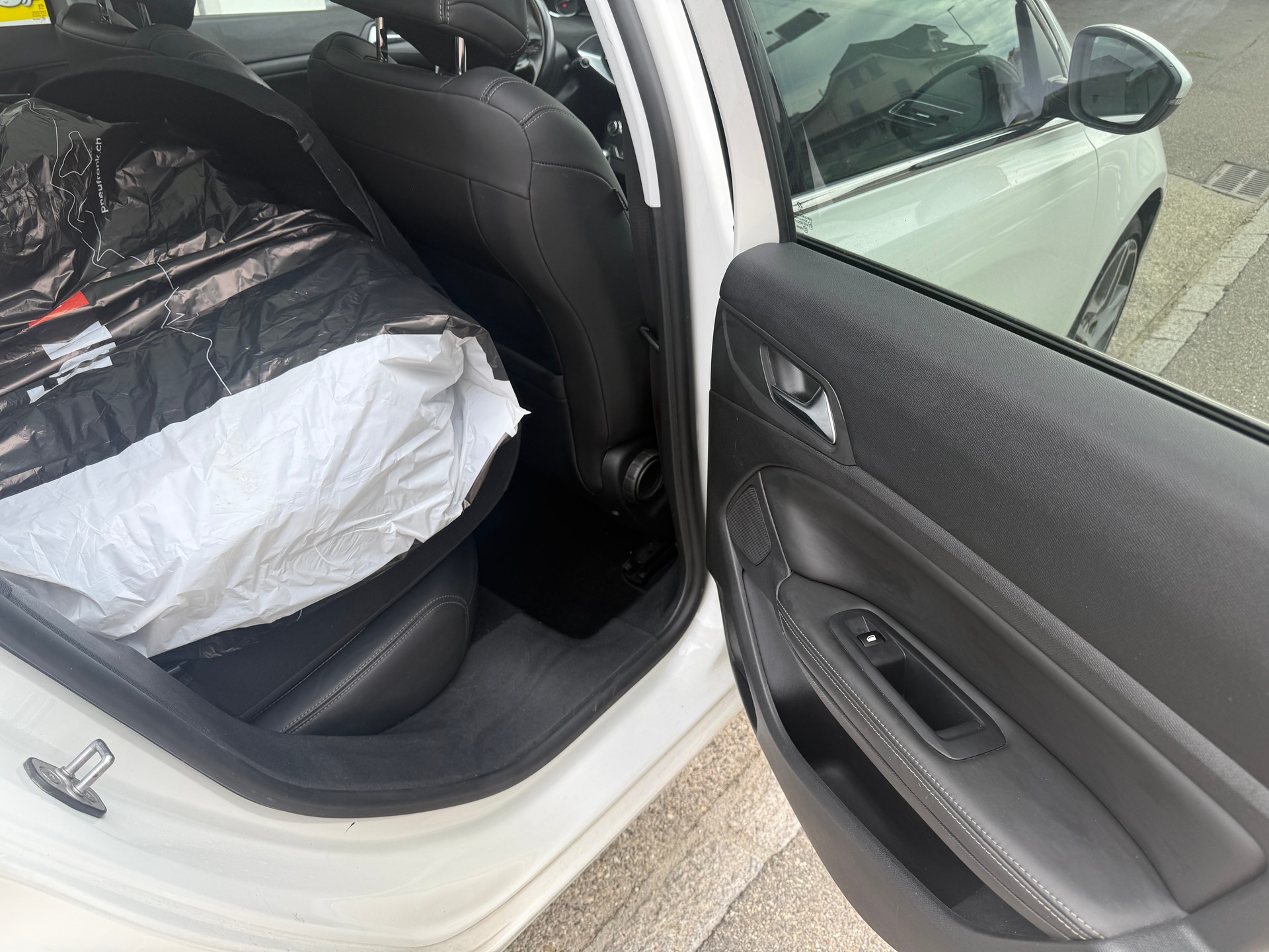 PEUGEOT 308 1.6 THP Féline-image-7