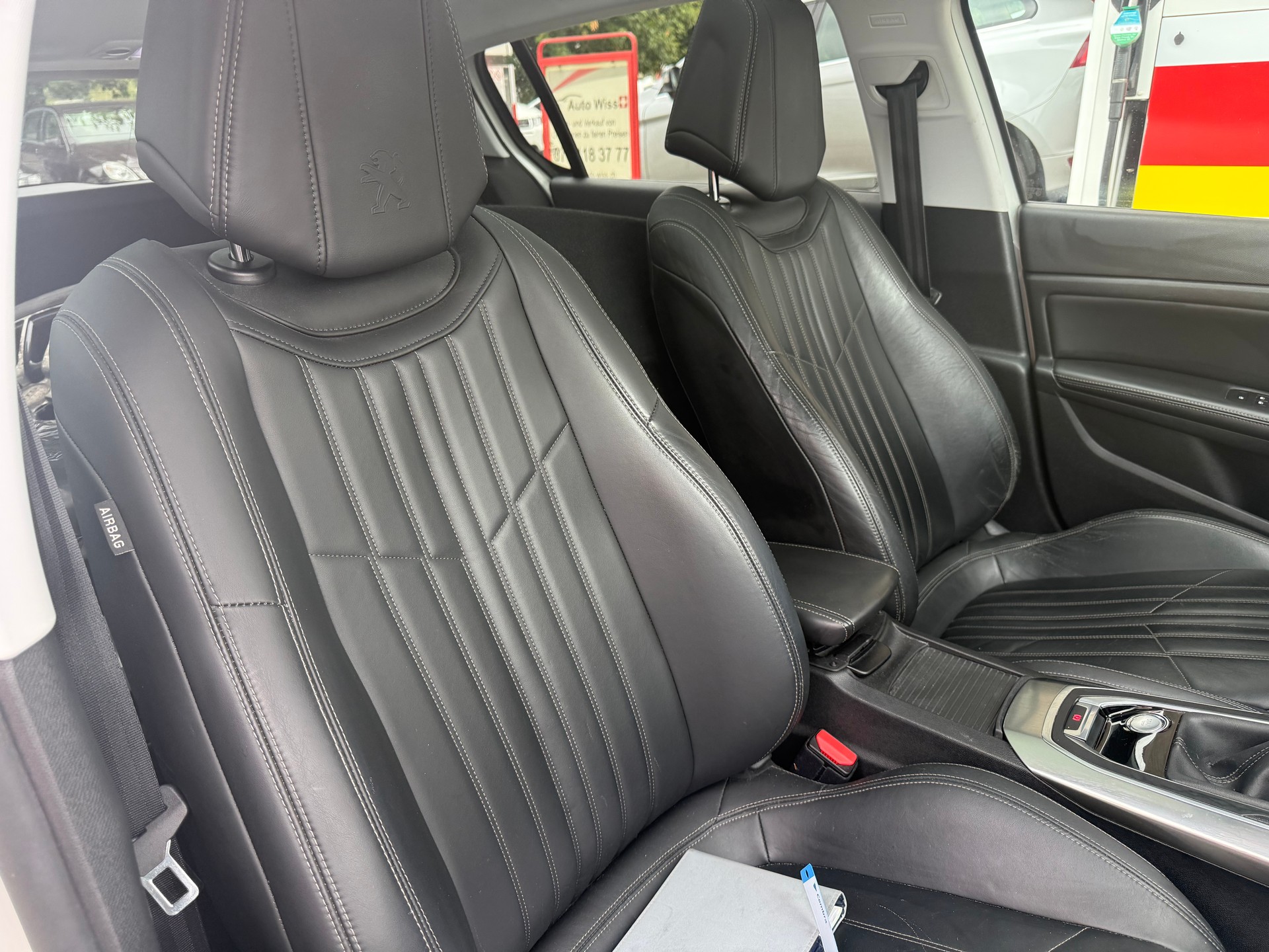 PEUGEOT 308 1.6 THP Féline-image-11