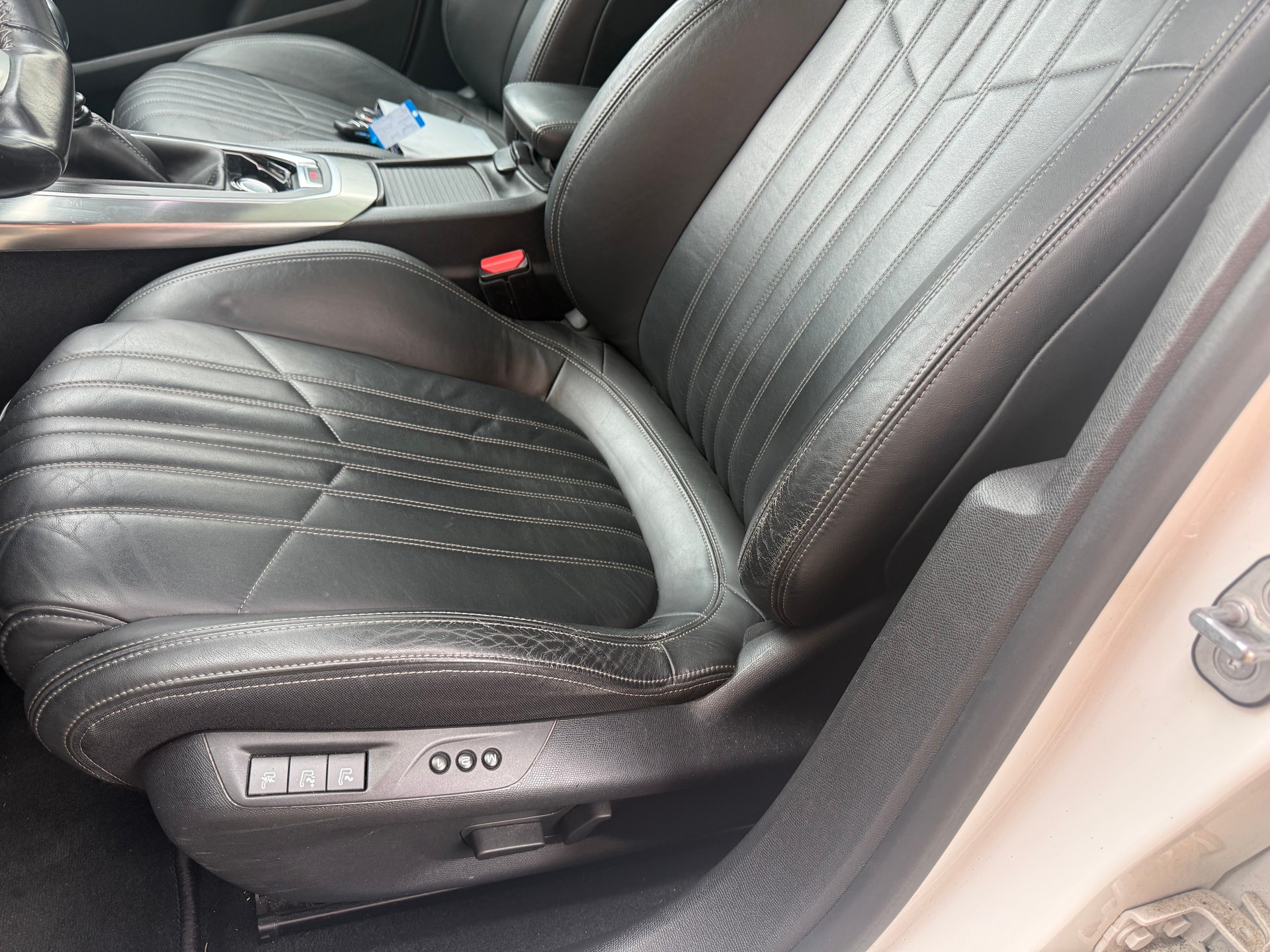 PEUGEOT 308 1.6 THP Féline-image-14