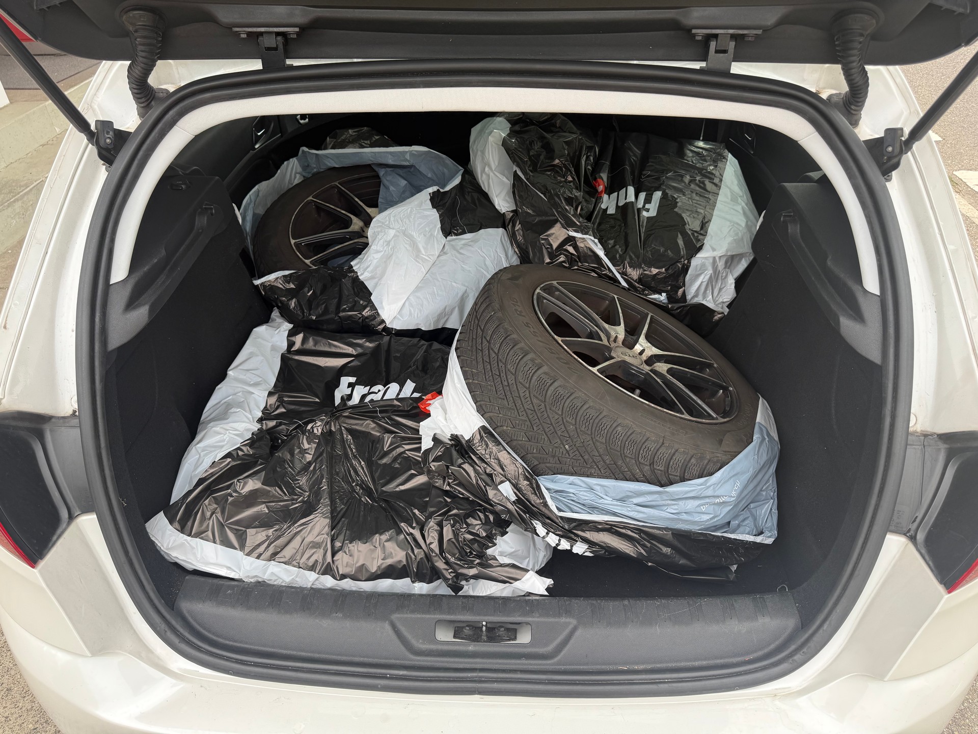 PEUGEOT 308 1.6 THP Féline-image-6