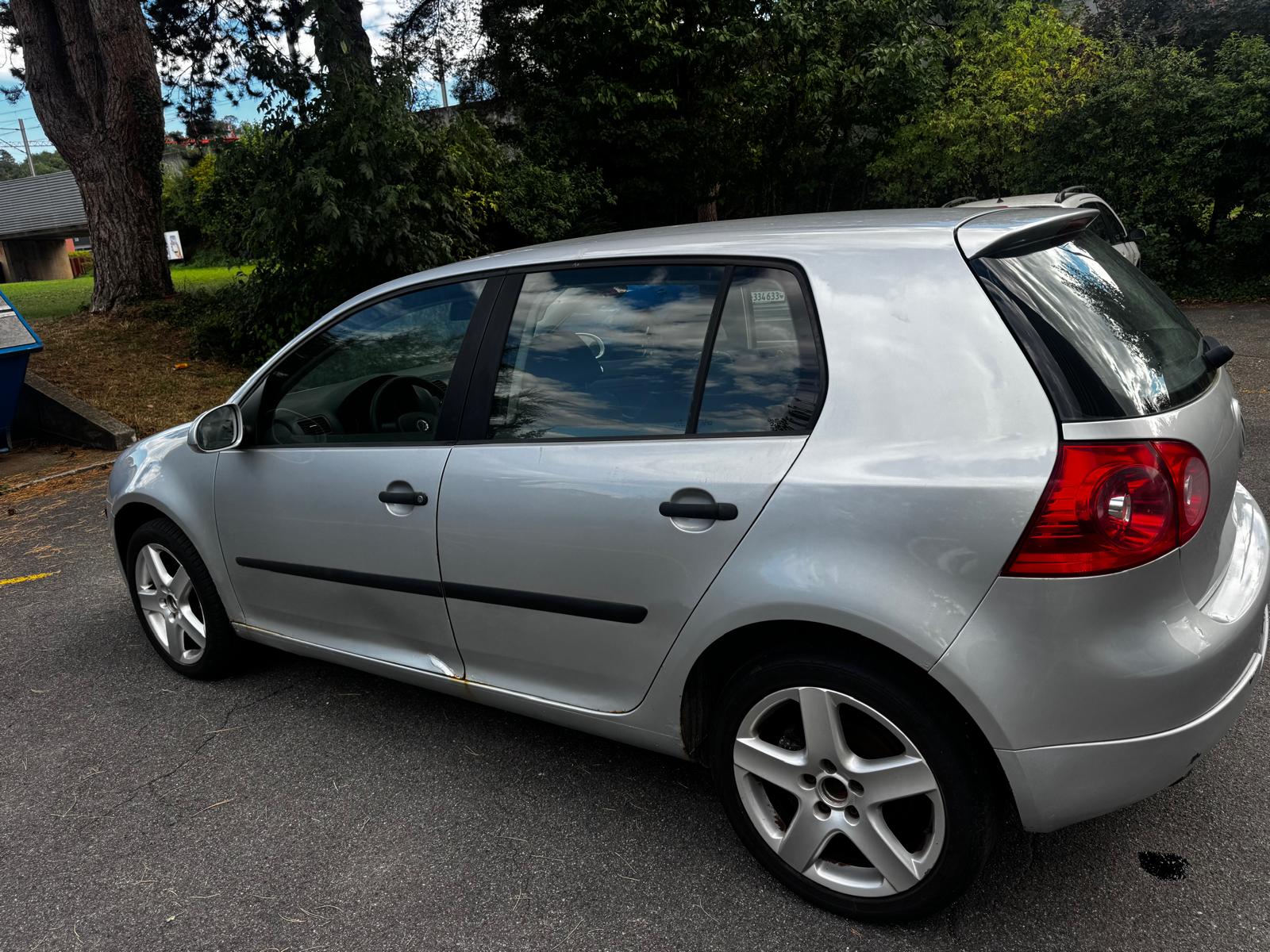 VW Golf 1.9 TDI Comfortline 4Motion-image-8