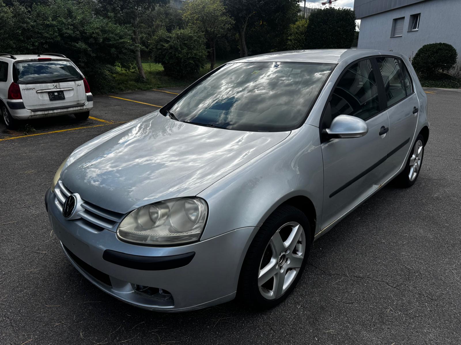 VW Golf 1.9 TDI Comfortline 4Motion-image-0