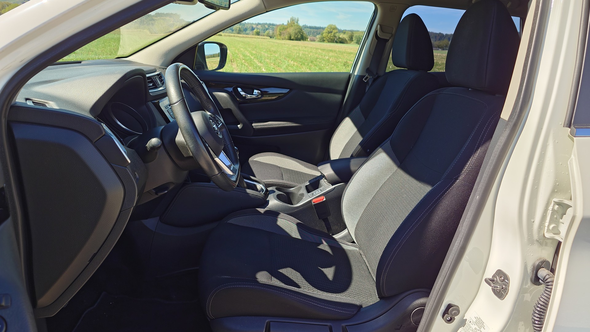 NISSAN Qashqai 1.2 DIG-T acenta-image-11