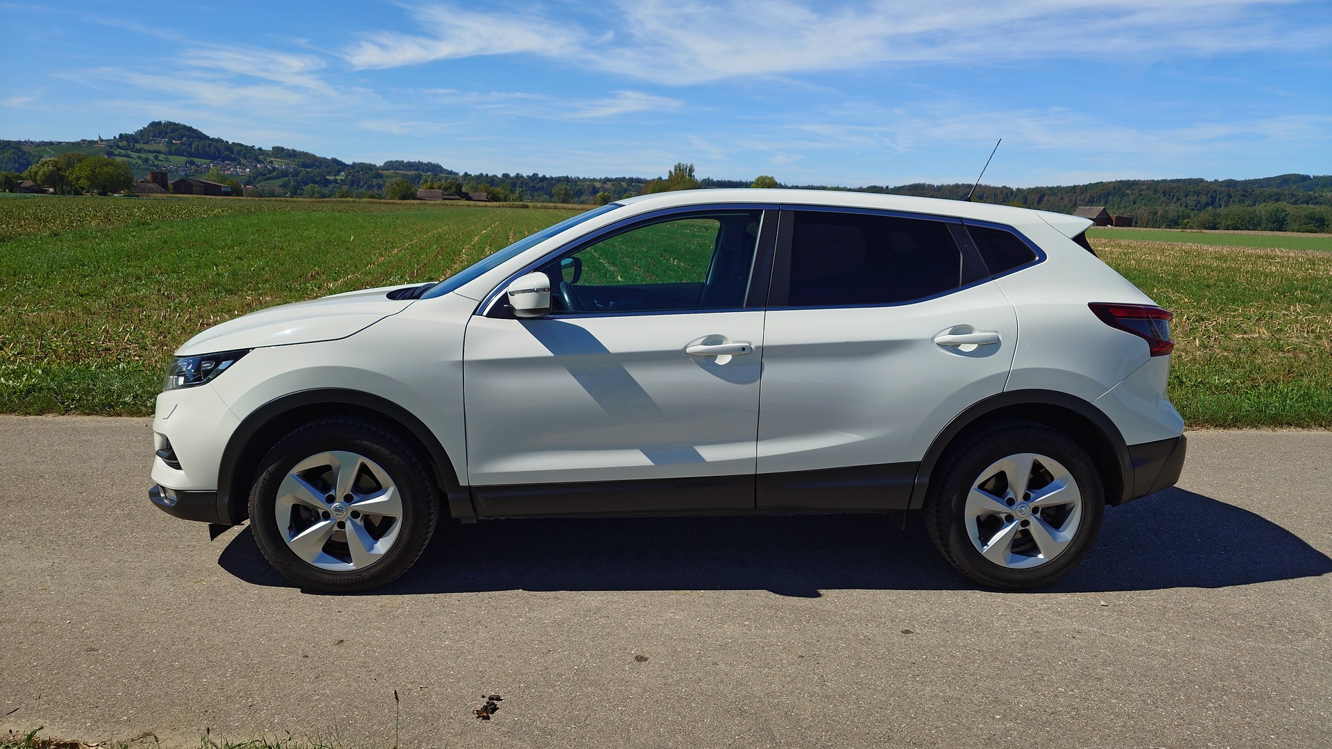 NISSAN Qashqai 1.2 DIG-T acenta-image-1
