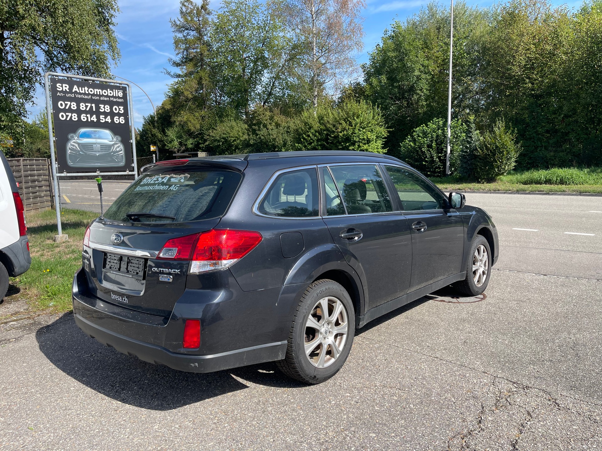 SUBARU Outback 2.0D Limited Classic AWD Lineartronic-image-4