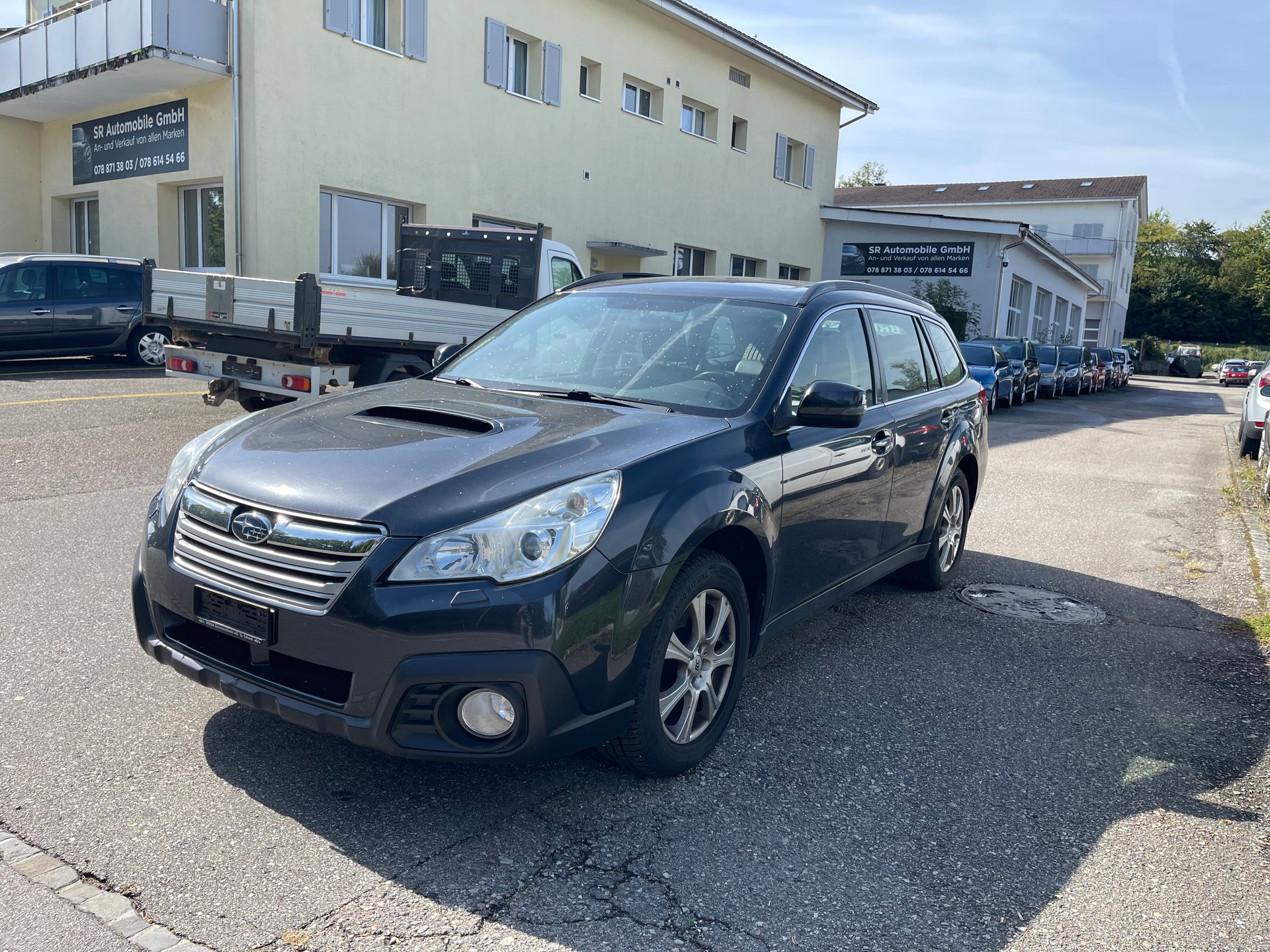 SUBARU Outback 2.0D Limited Classic AWD Lineartronic-image-0