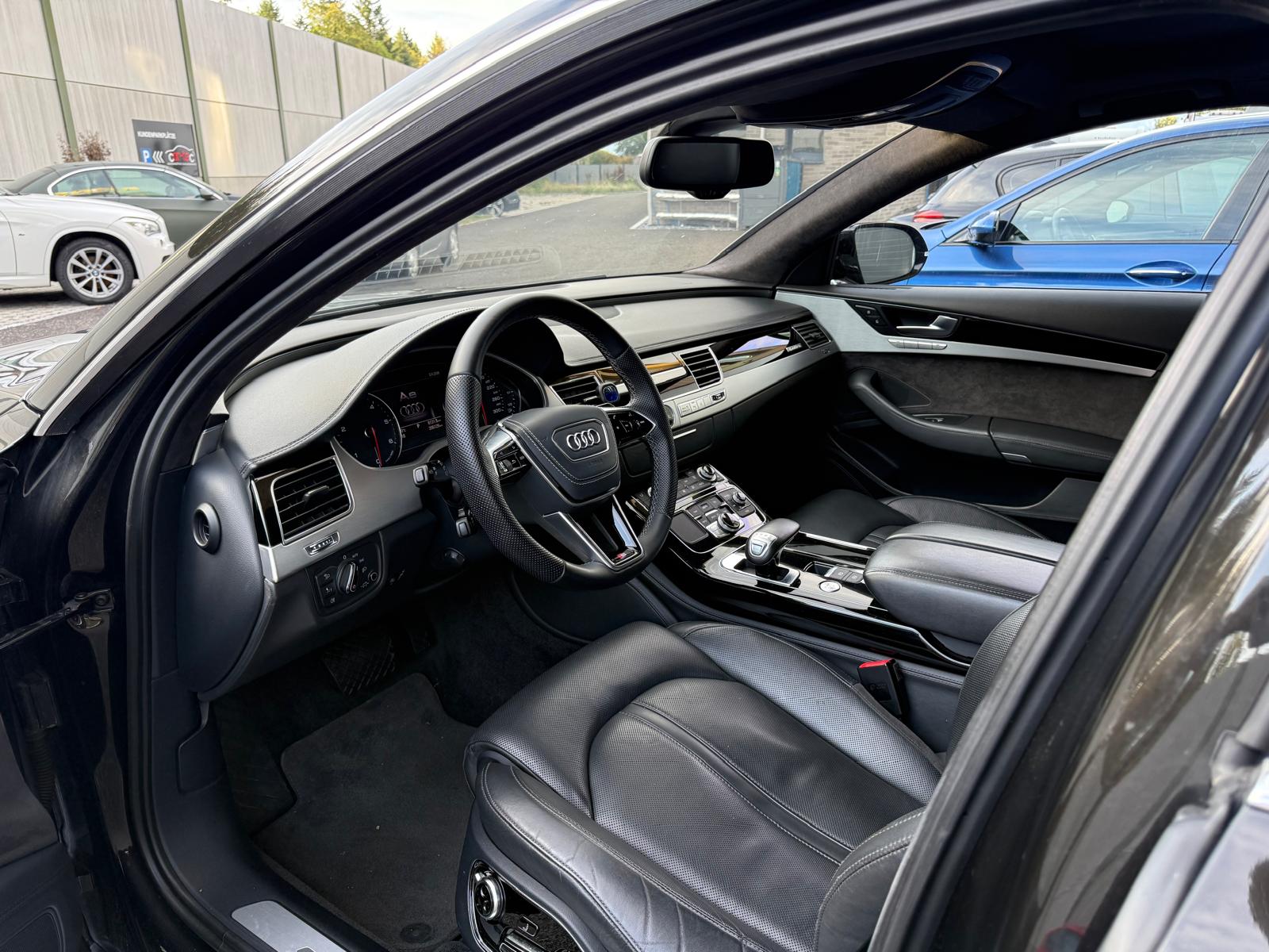 AUDI A8 L 4.2 TDI quattro tiptronic-image-5