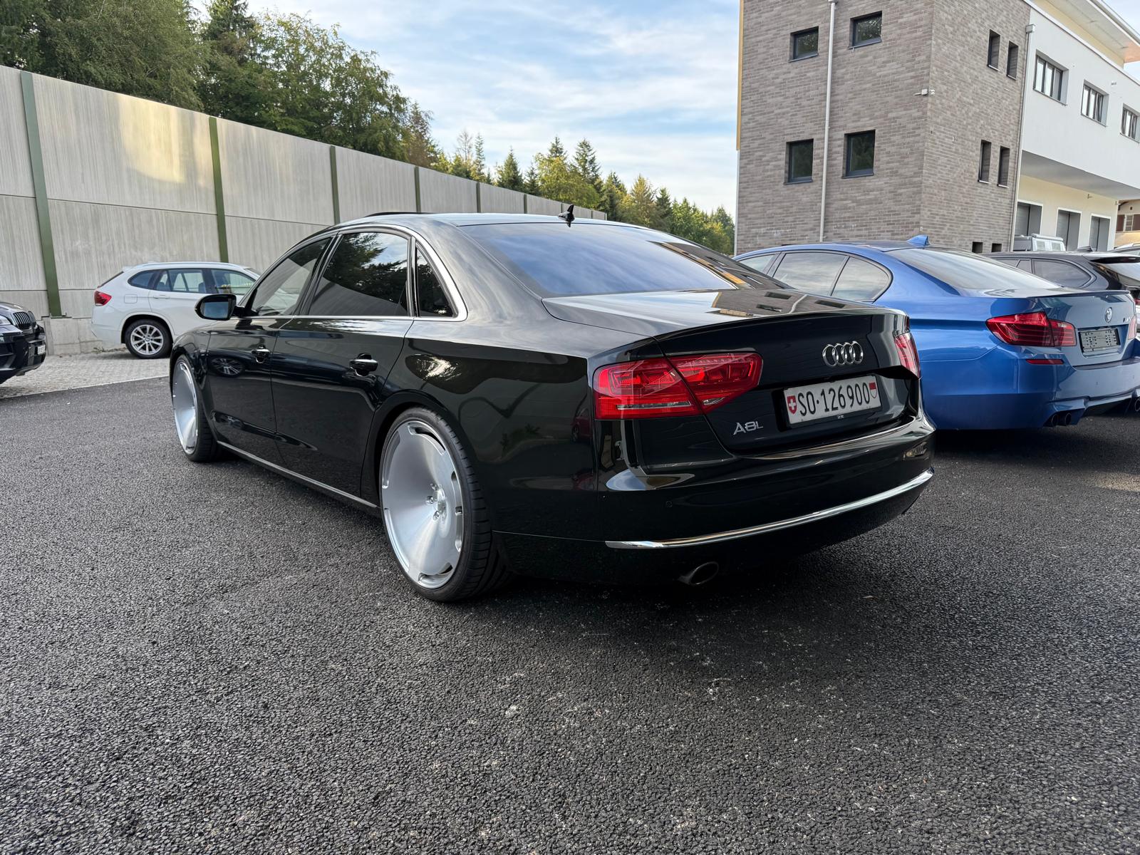 AUDI A8 L 4.2 TDI quattro tiptronic-image-2