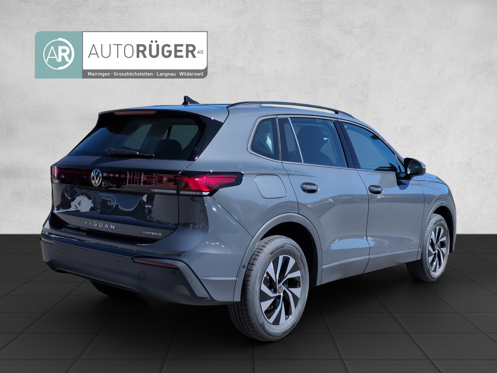 VW Tiguan Life-image-5
