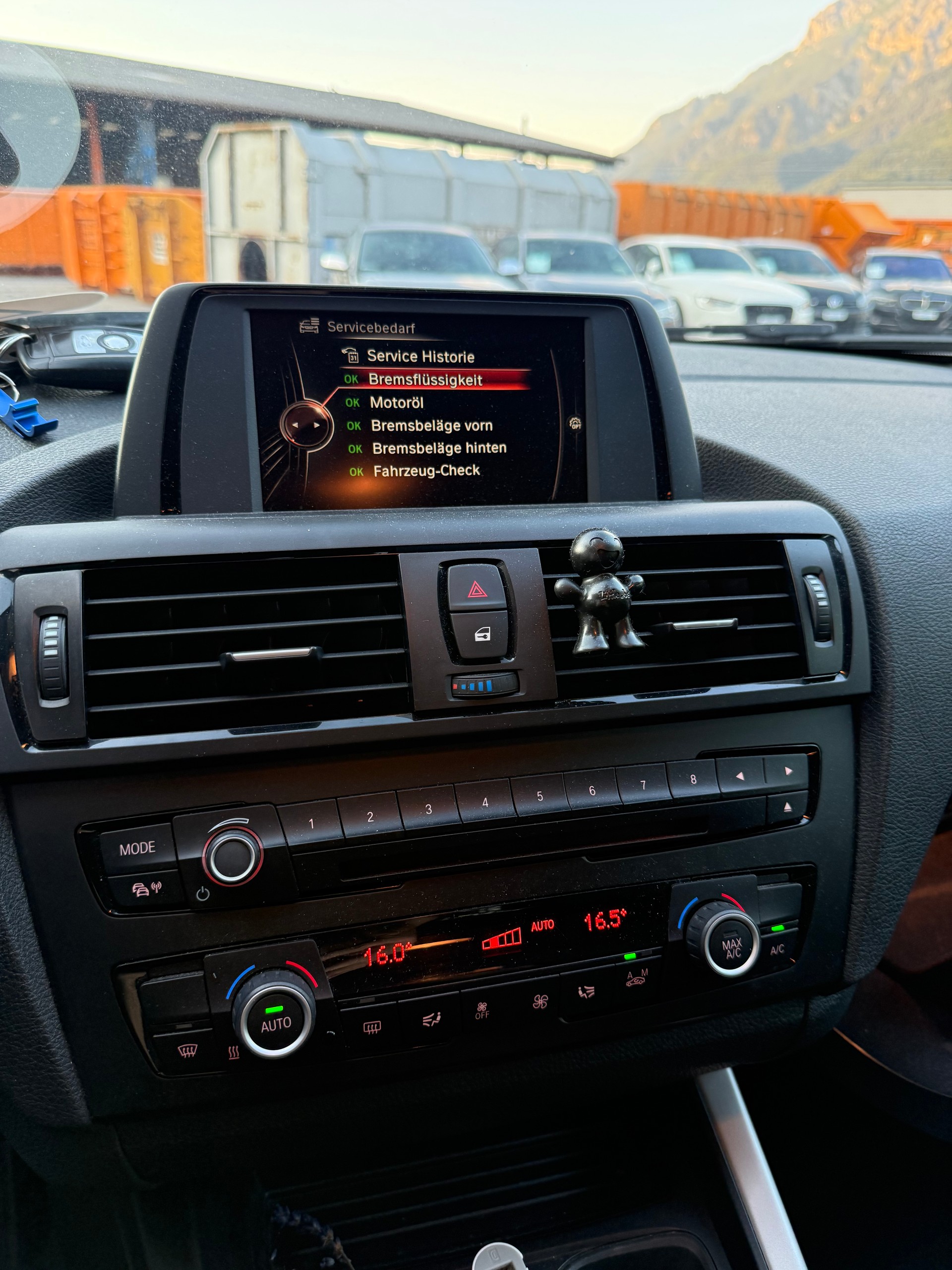 BMW 116i-image-17