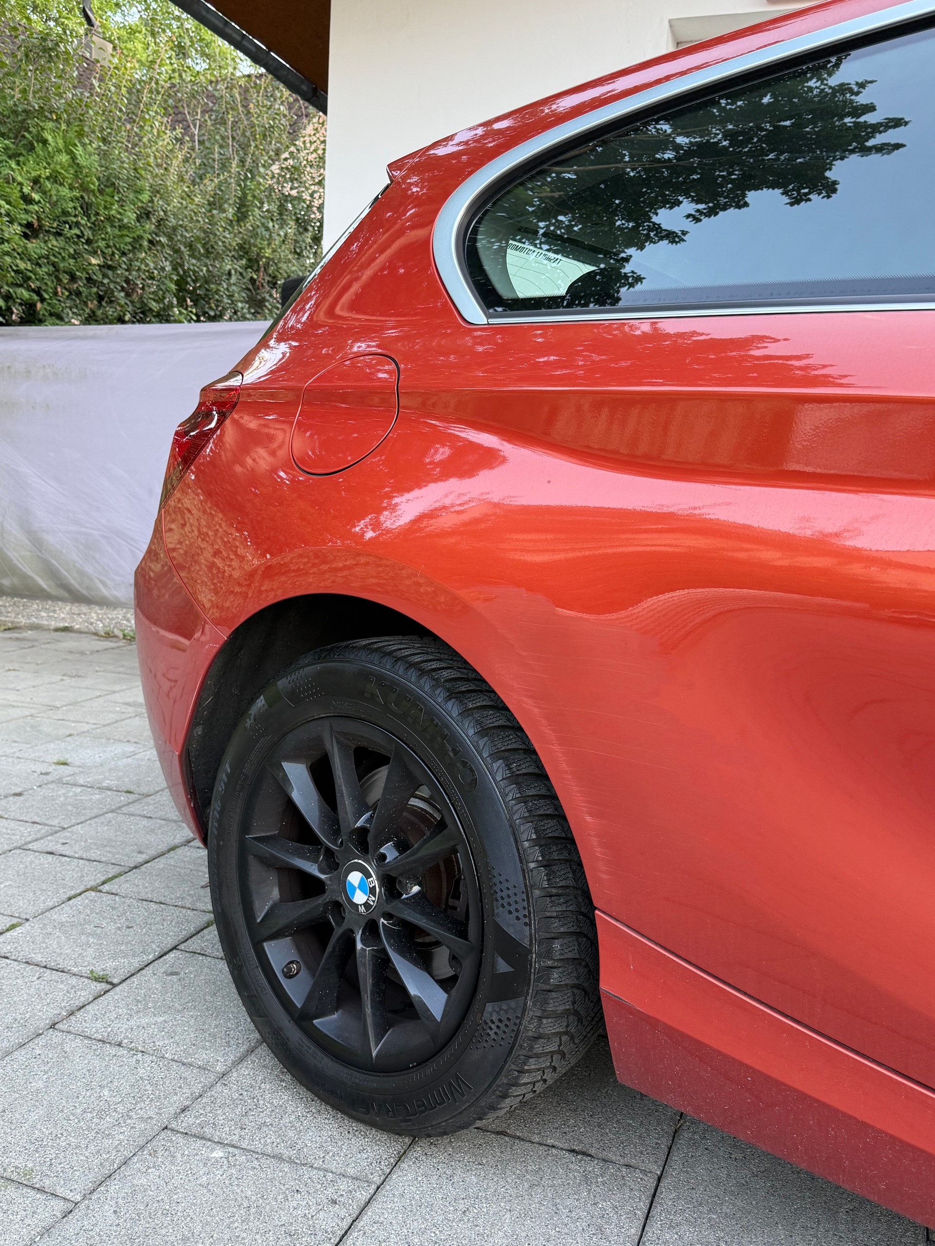 BMW 116i-image-7