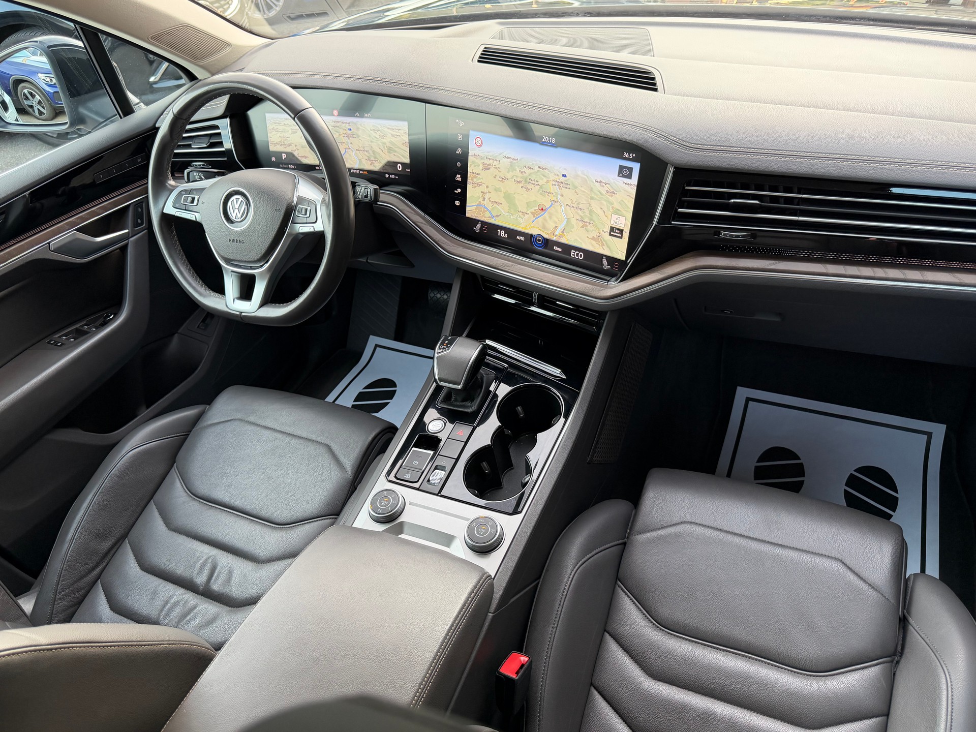 VW Touareg 3.0 TDI Atmosphere Tiptronic Frisch MFK und Service-image-12