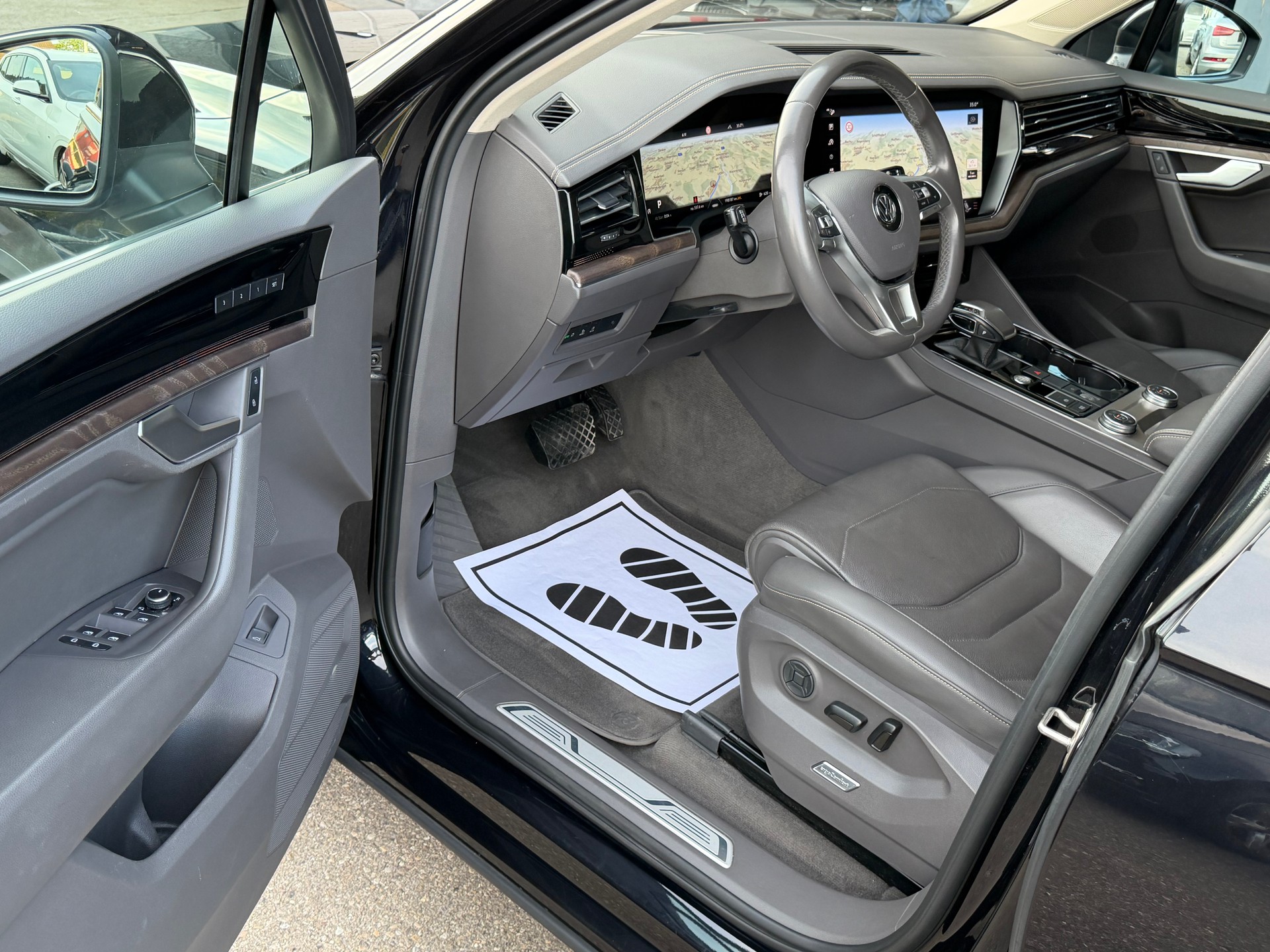 VW Touareg 3.0 TDI Atmosphere Tiptronic Frisch MFK und Service-image-7