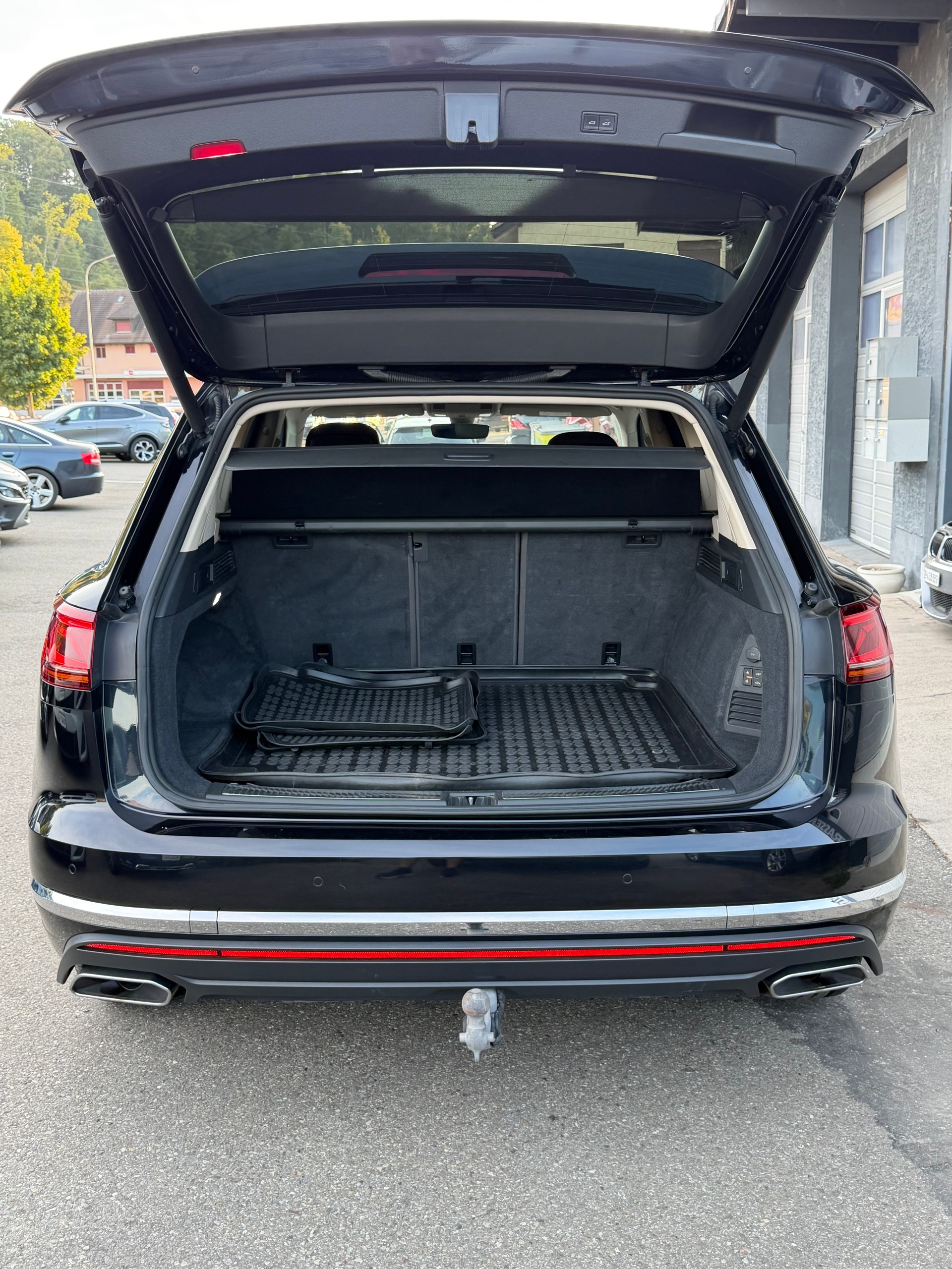 VW Touareg 3.0 TDI Atmosphere Tiptronic Frisch MFK und Service-image-6