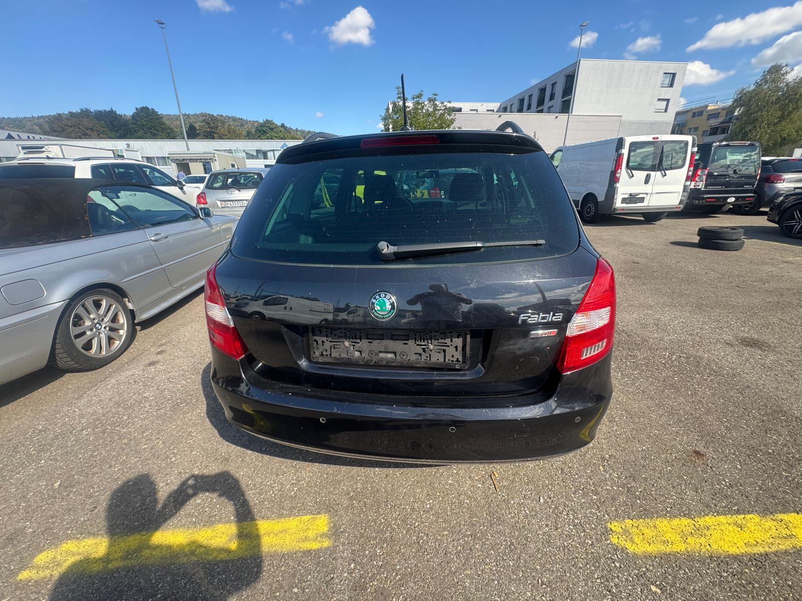 SKODA Fabia 1.6 TDI Elegance-image-3