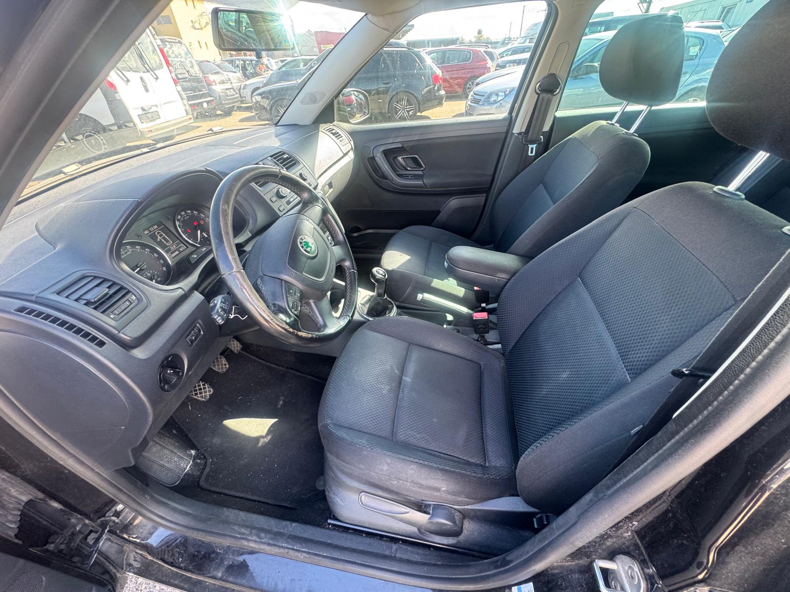 SKODA Fabia 1.6 TDI Elegance-image-7