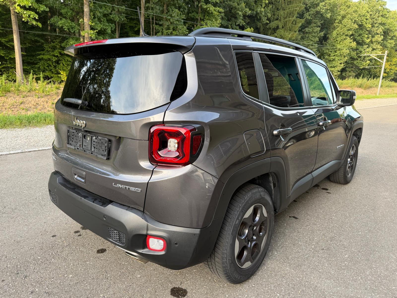 JEEP Renegade 1.3 Turbo Limited AWD-image-6
