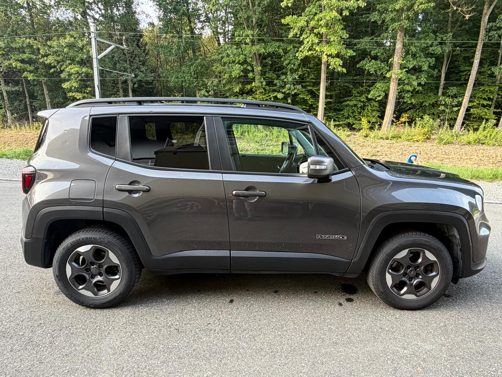 JEEP Renegade 1.3 Turbo Limited AWD-image-7