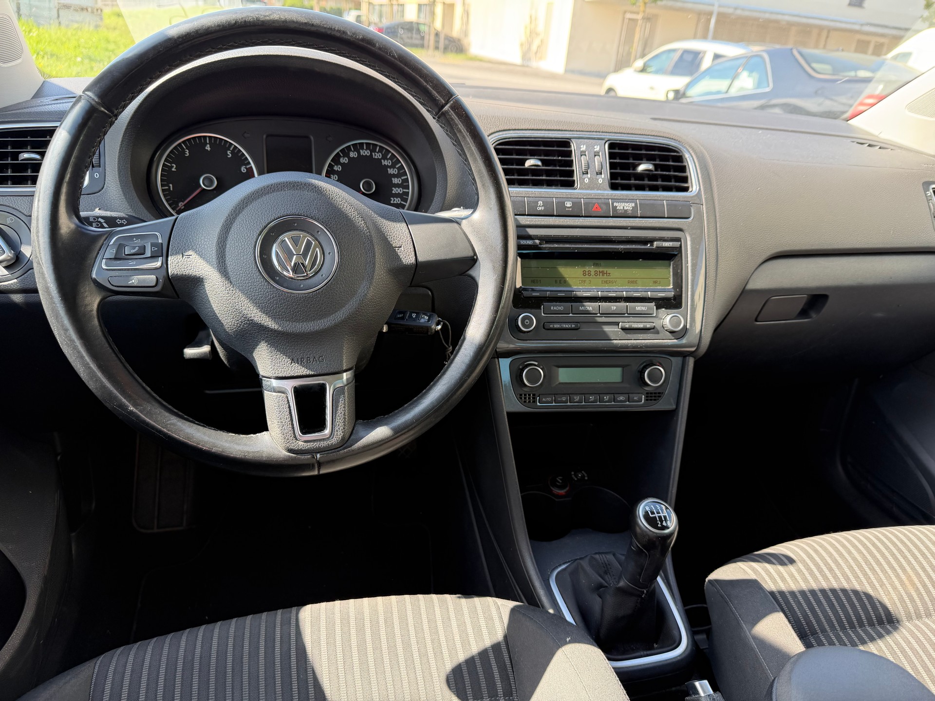 VW Polo 1.2 TSI Comfortline-image-10