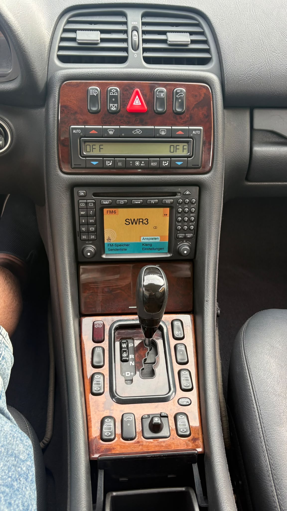 MERCEDES-BENZ CLK 320 Elégance Automatic-image-10