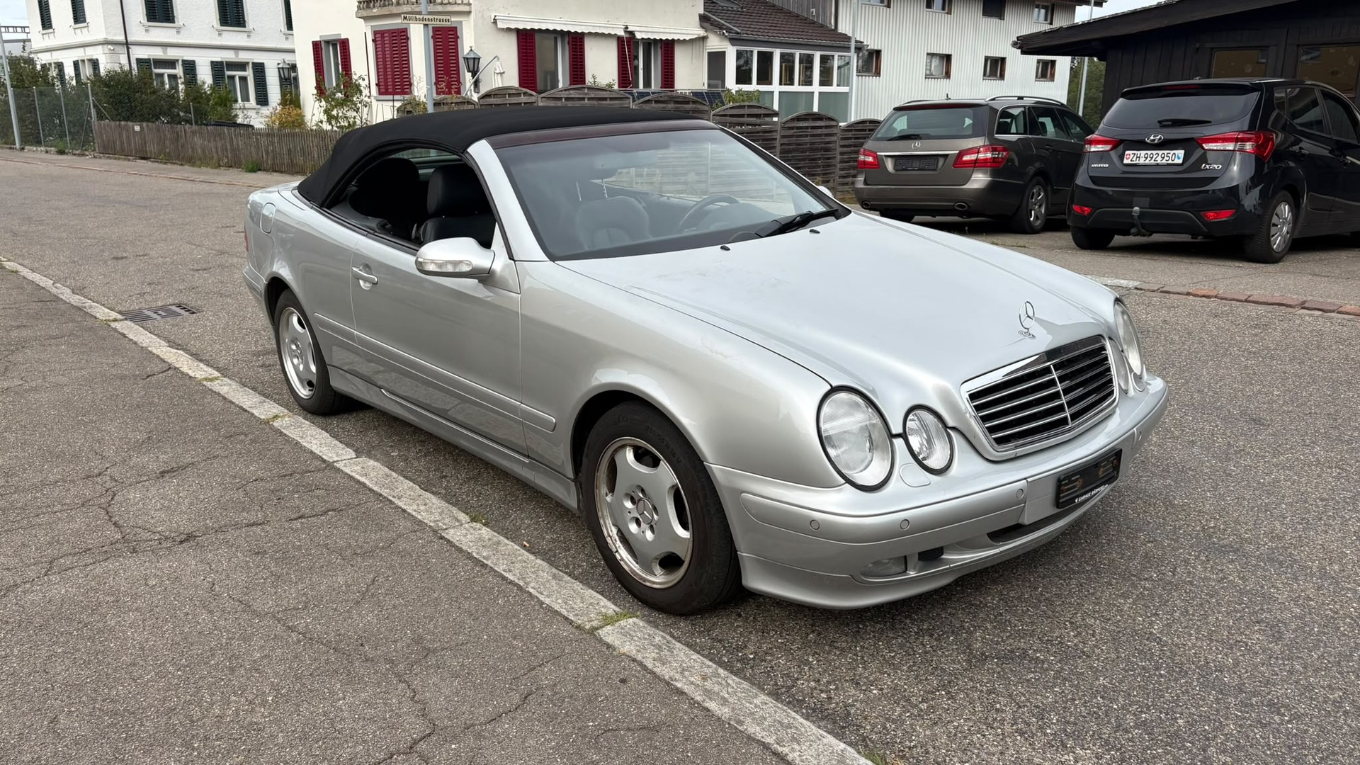 MERCEDES-BENZ CLK 320 Elégance Automatic-image-2