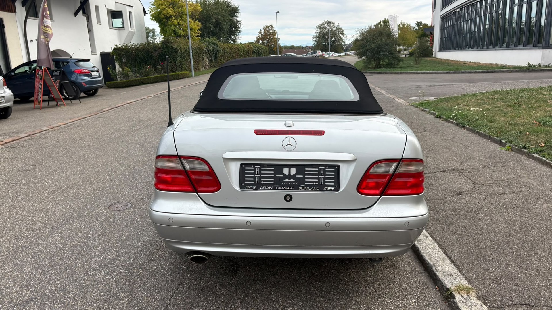MERCEDES-BENZ CLK 320 Elégance Automatic-image-13