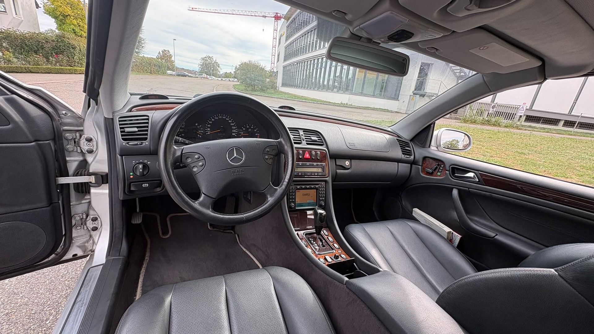 MERCEDES-BENZ CLK 320 Elégance Automatic-image-8
