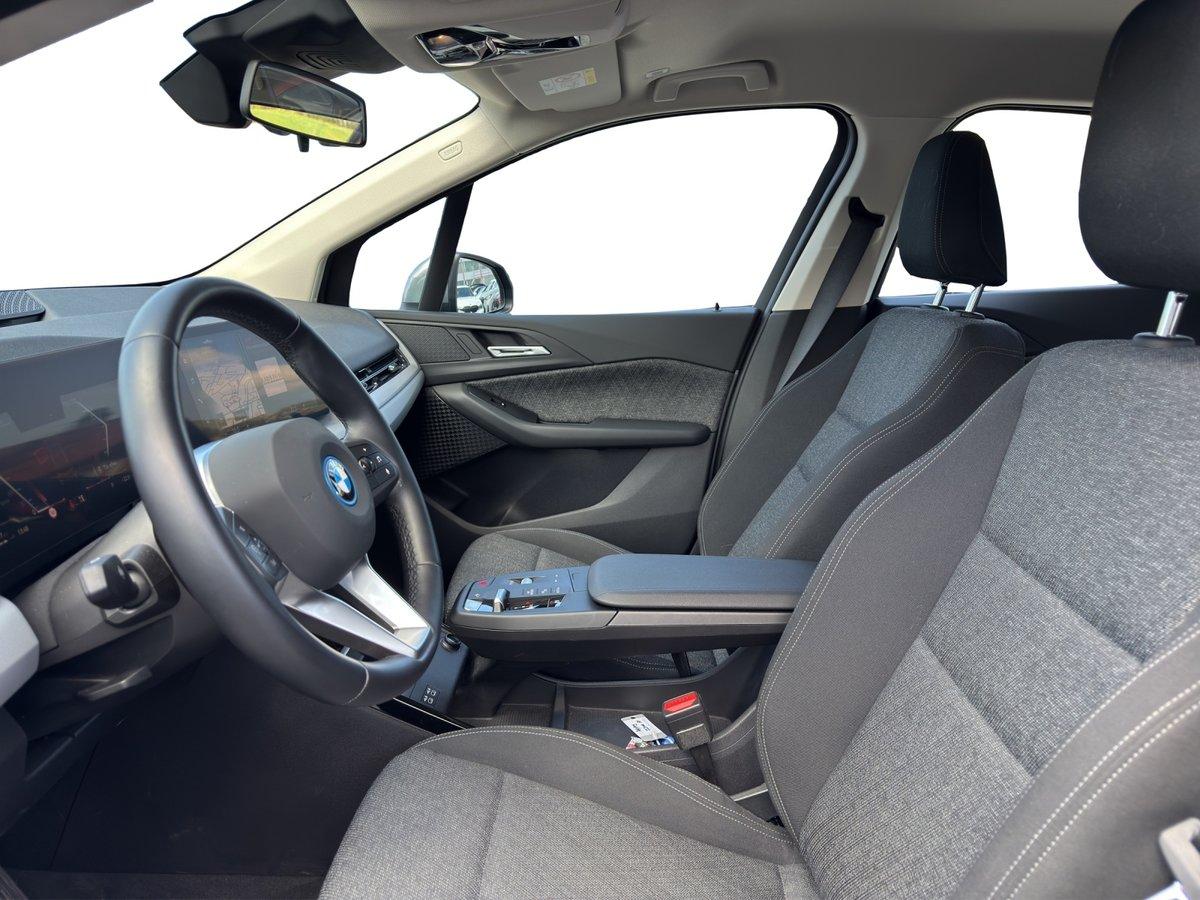 BMW 225e xDrive Active Tourer-image-8