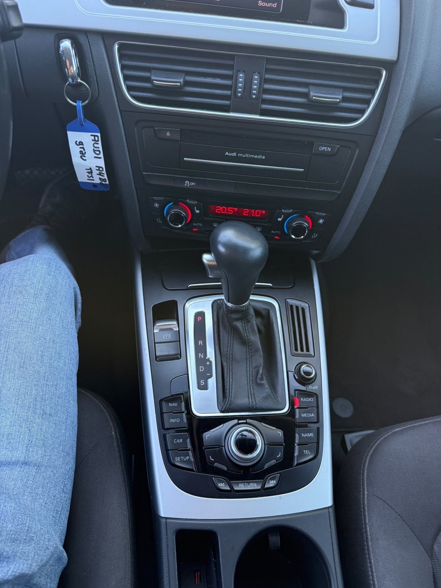 AUDI A4 Avant 1.8 TFSI multitronic-image-12
