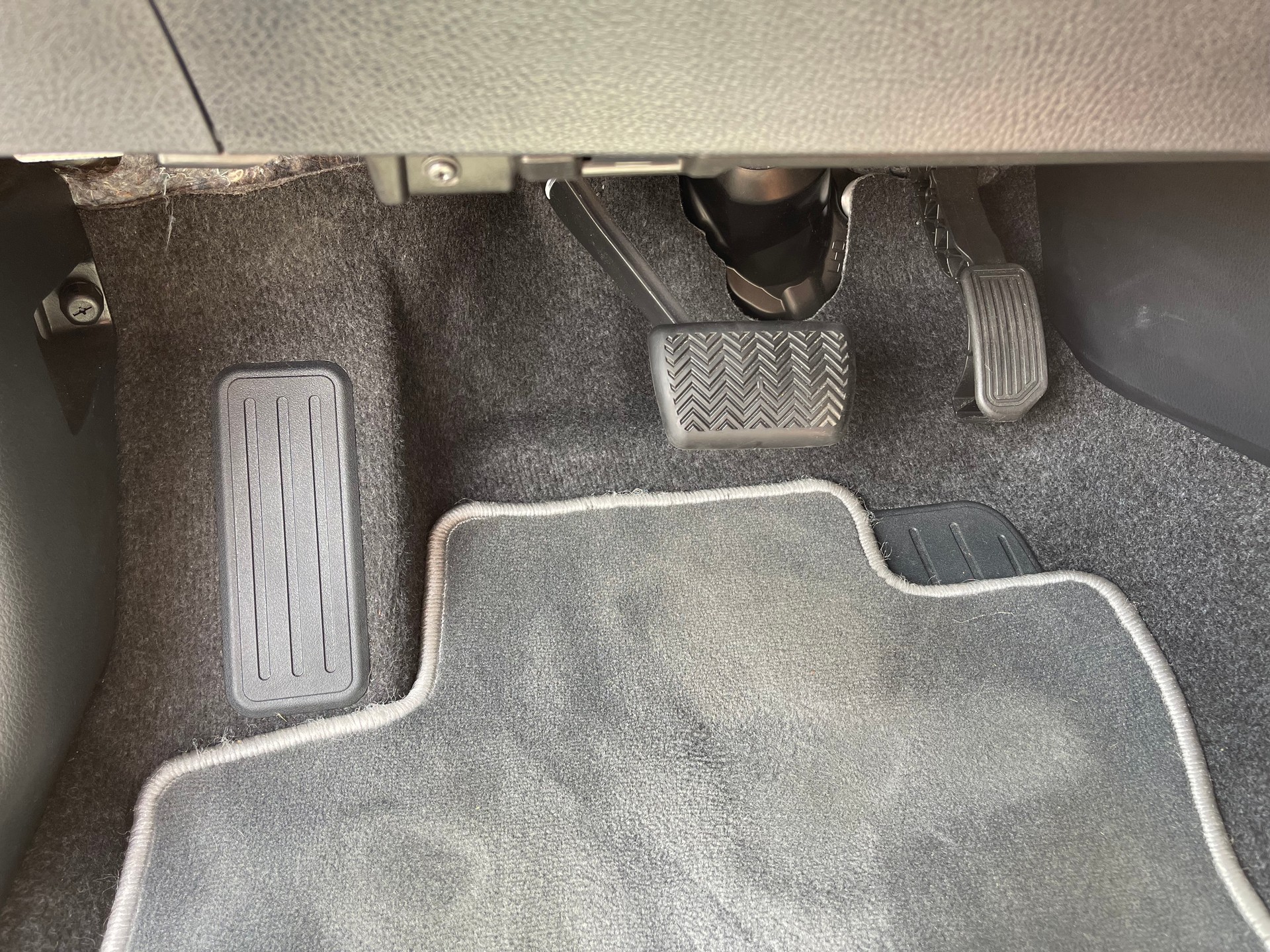TOYOTA 2.5 HSD Premium-image-6