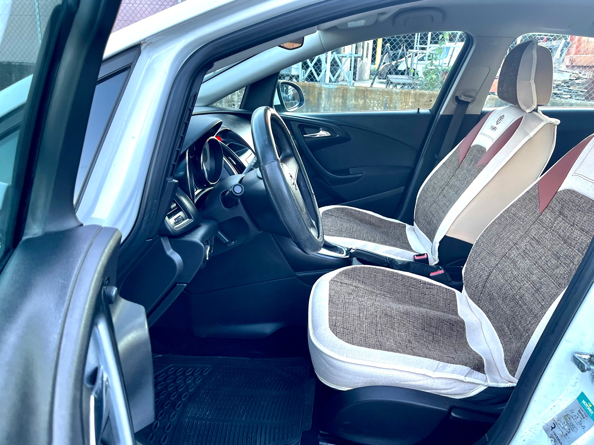 OPEL Astra SportsTourer 1.6i 16V Automatic-image-19