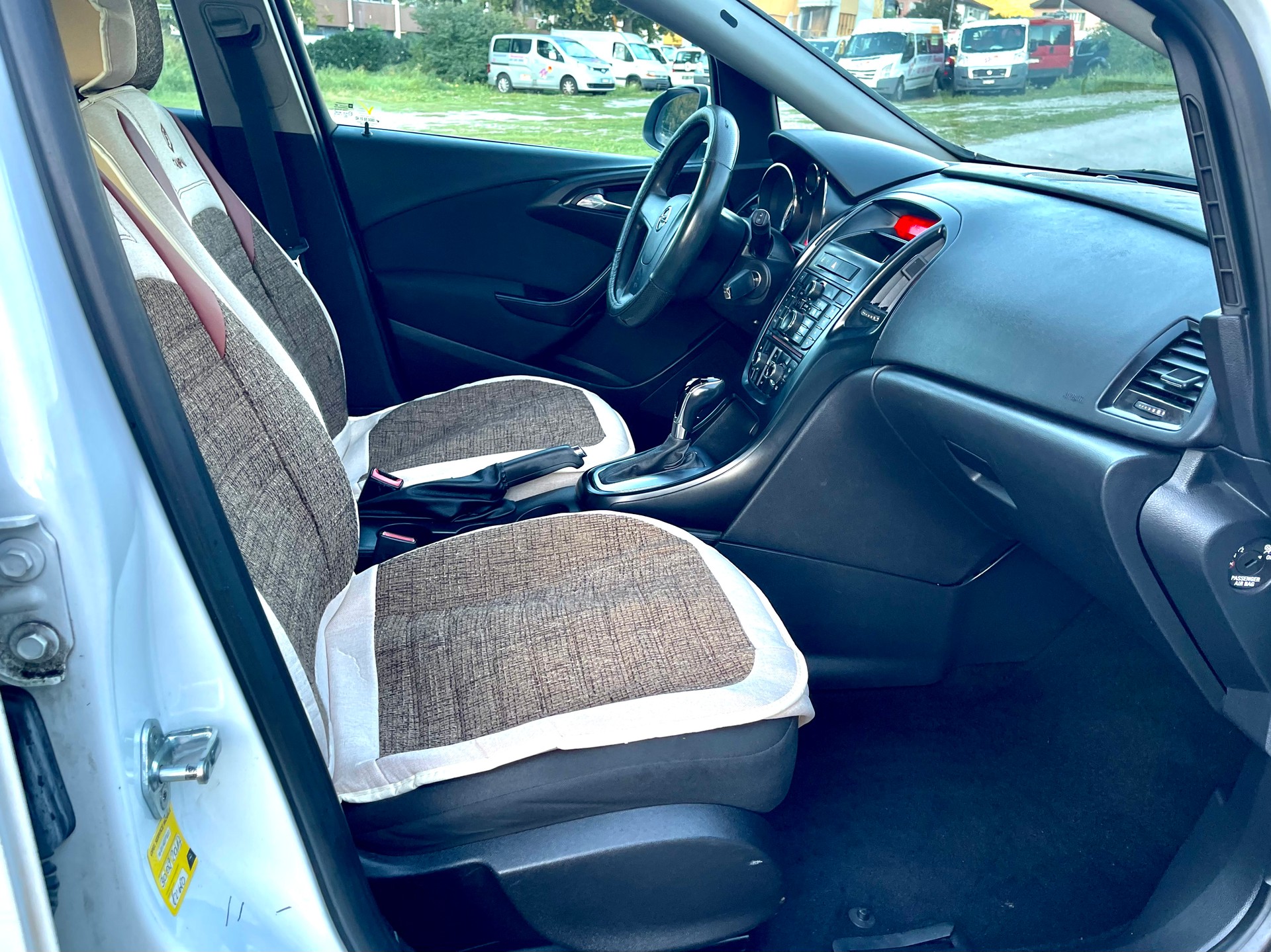OPEL Astra SportsTourer 1.6i 16V Automatic-image-3