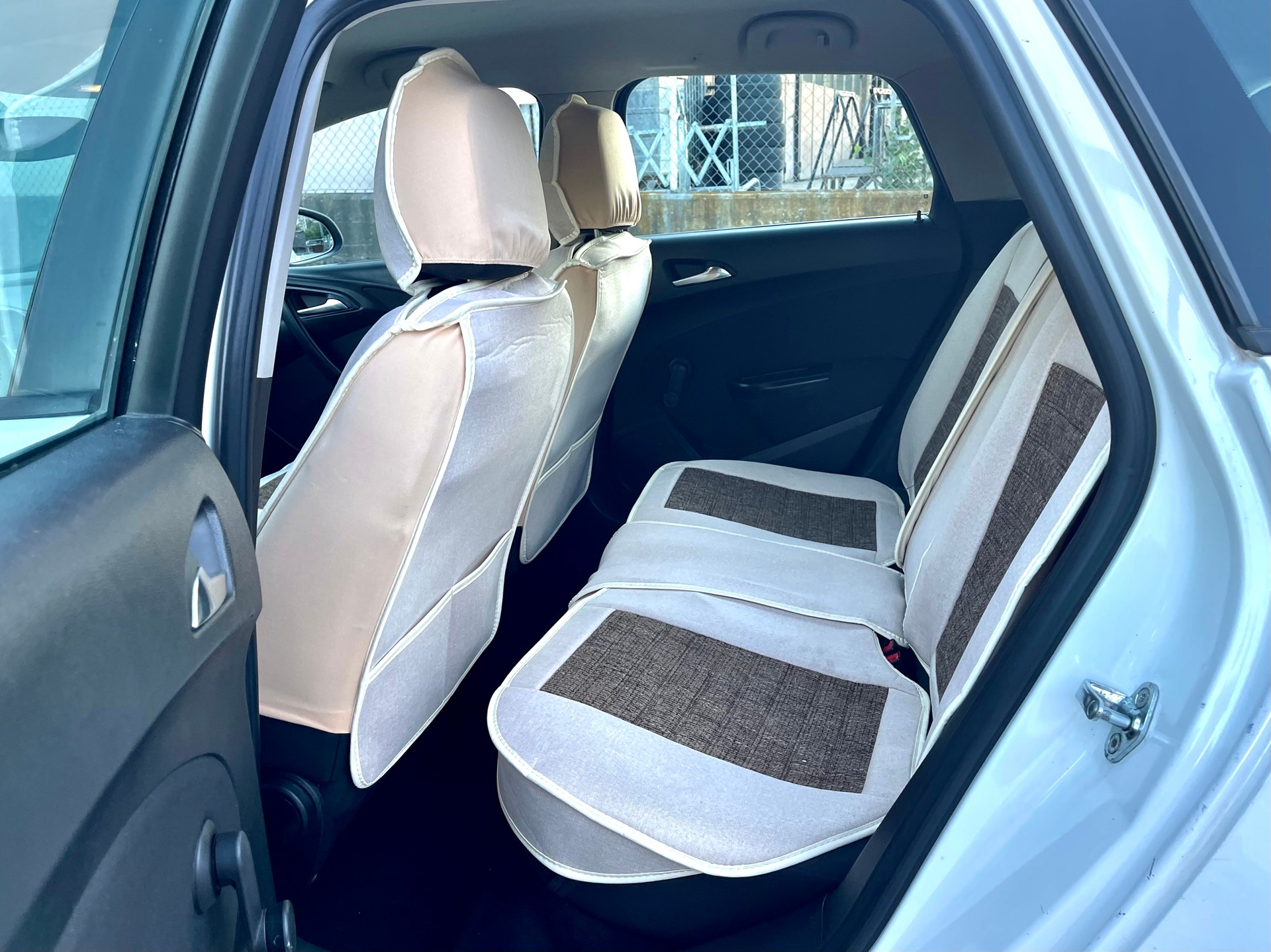 OPEL Astra SportsTourer 1.6i 16V Automatic-image-17