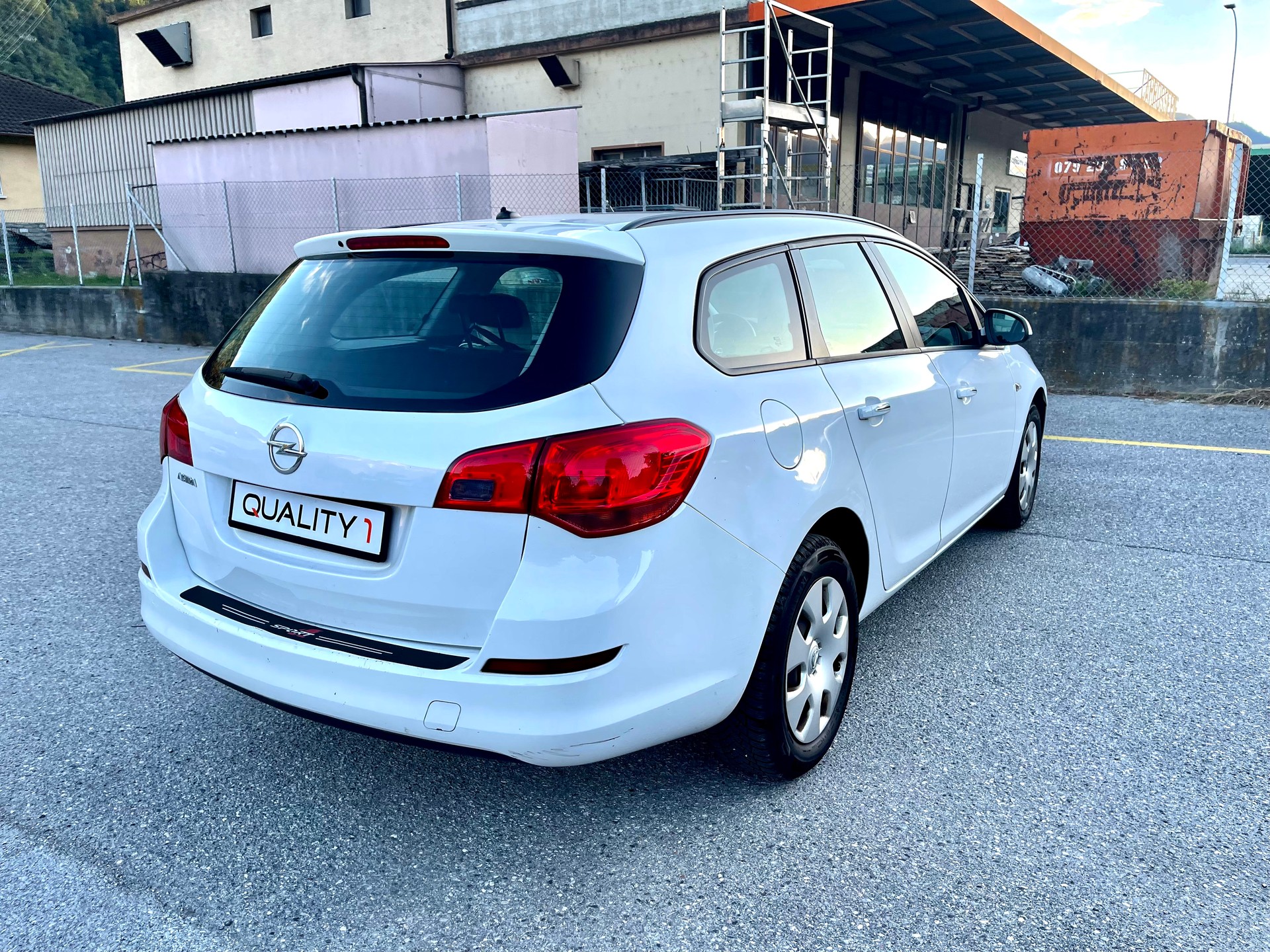 OPEL Astra SportsTourer 1.6i 16V Automatic-image-6